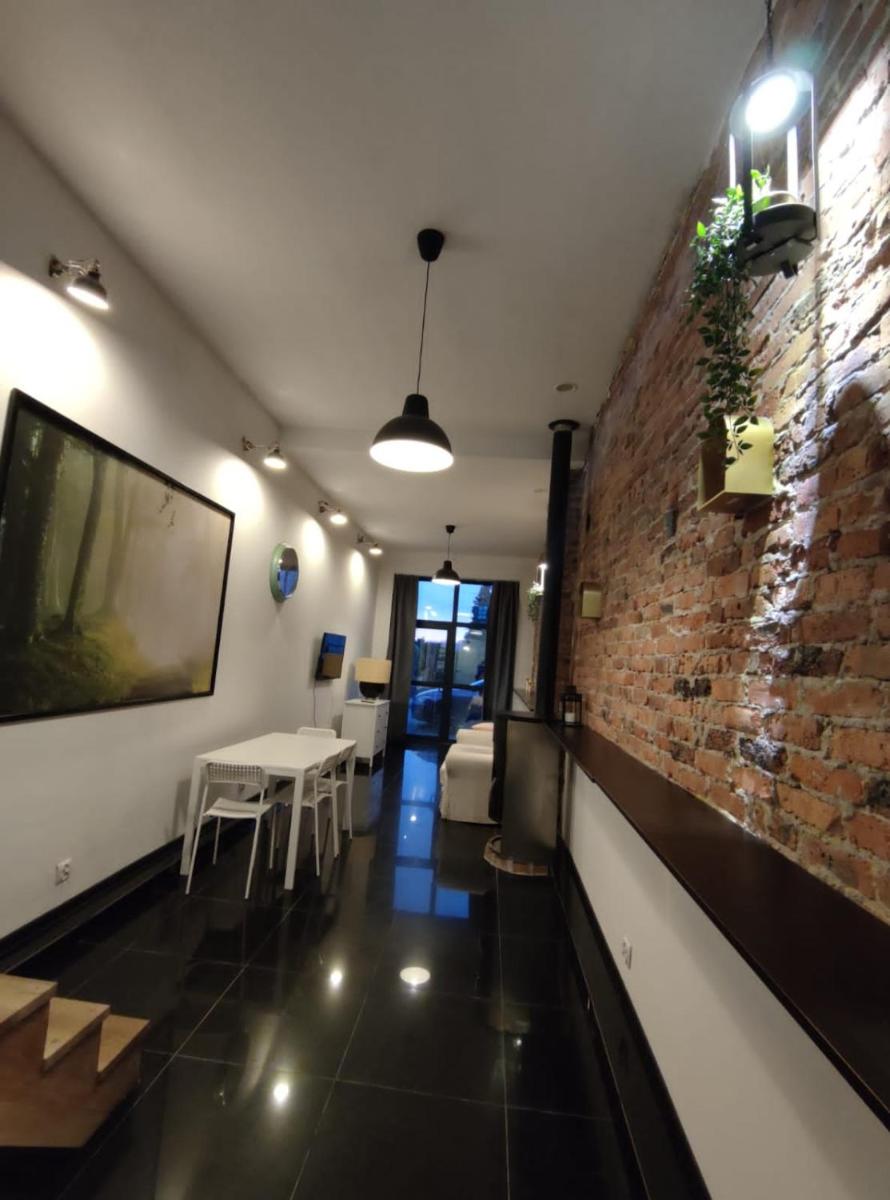 Studio Apartment - Photo 9