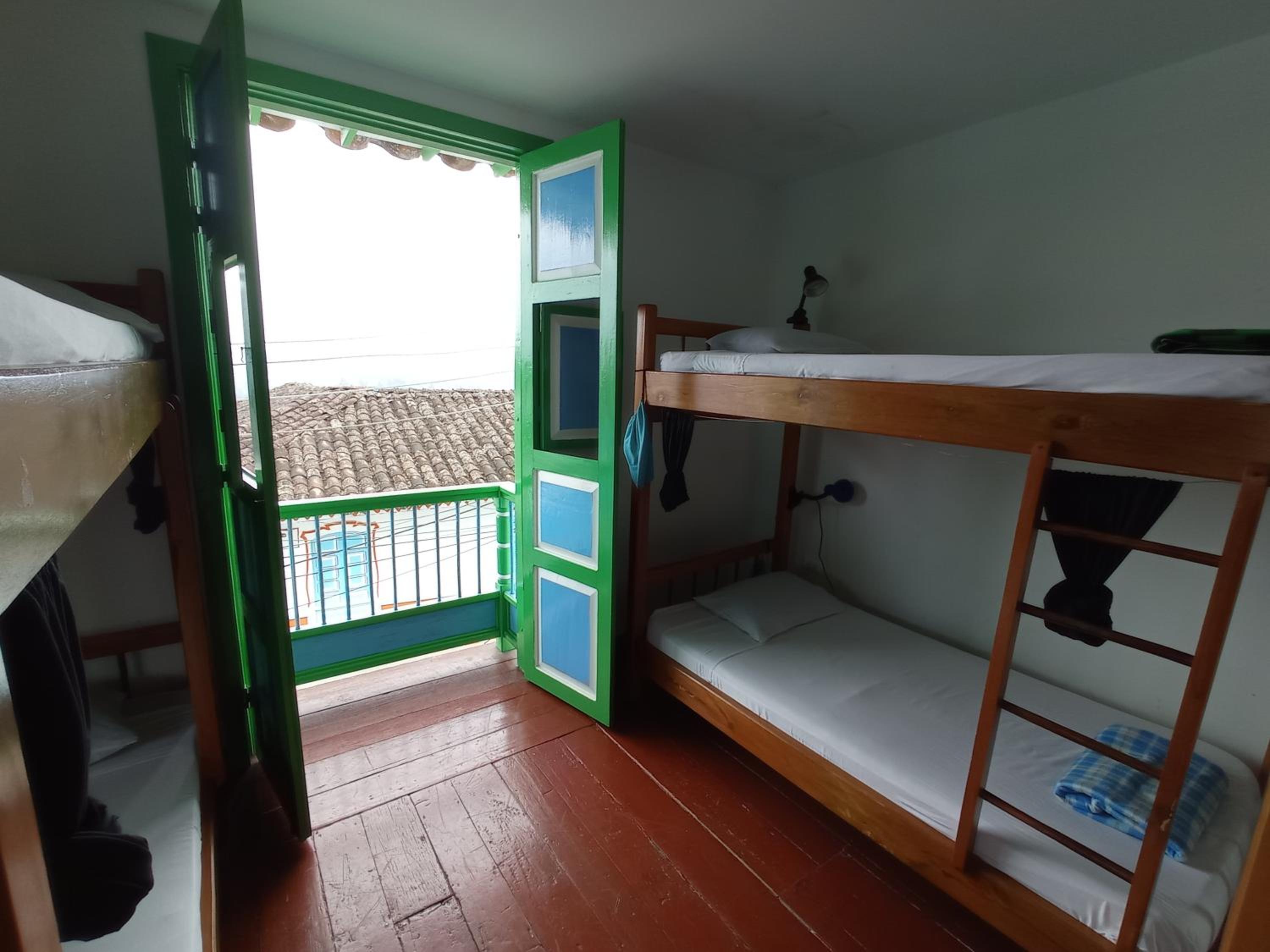 Bed in 4-Bed Dormitory Room photo 3