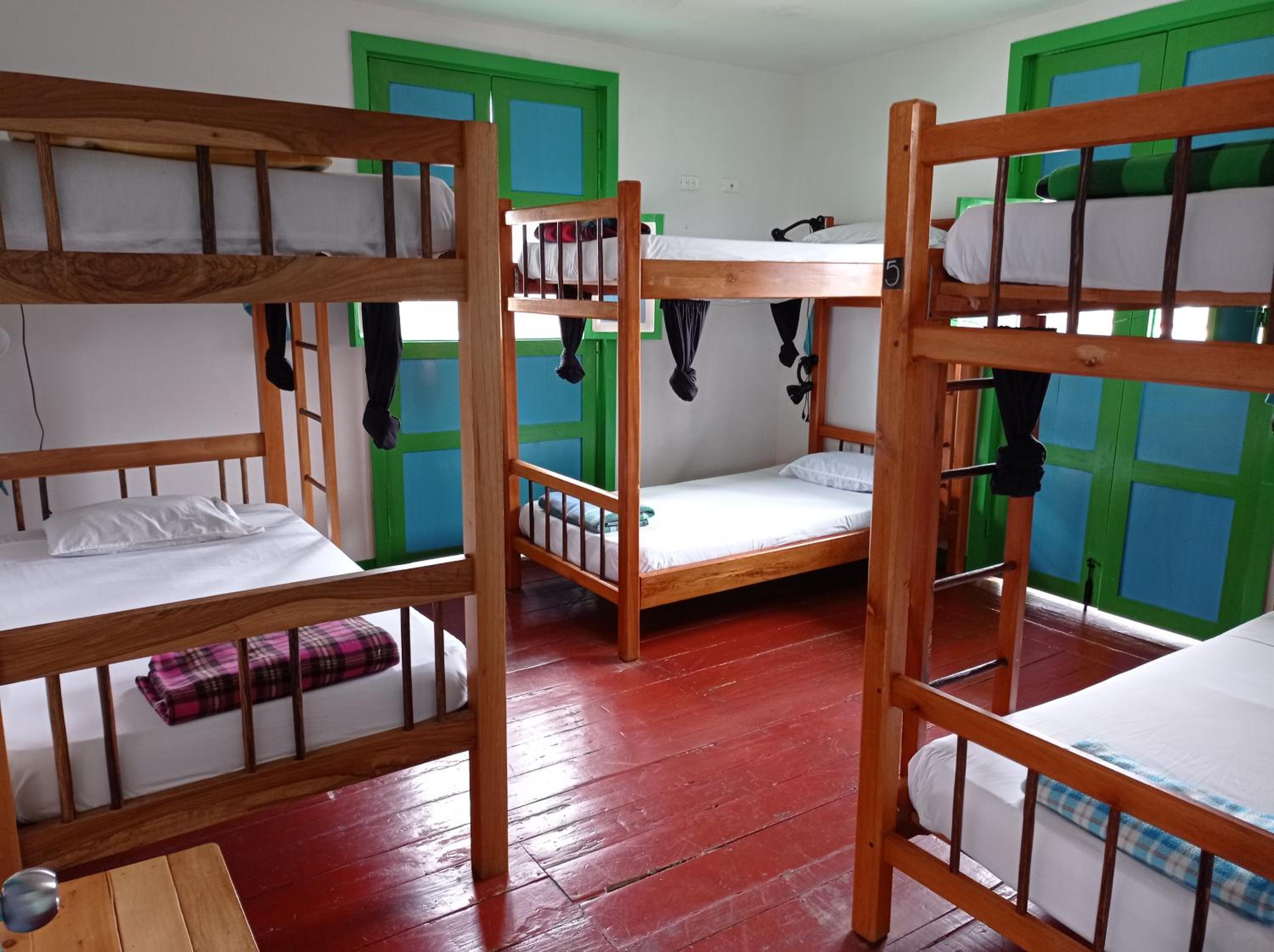 Bed in 6-Bed Mixed Dormitory Room photo 2