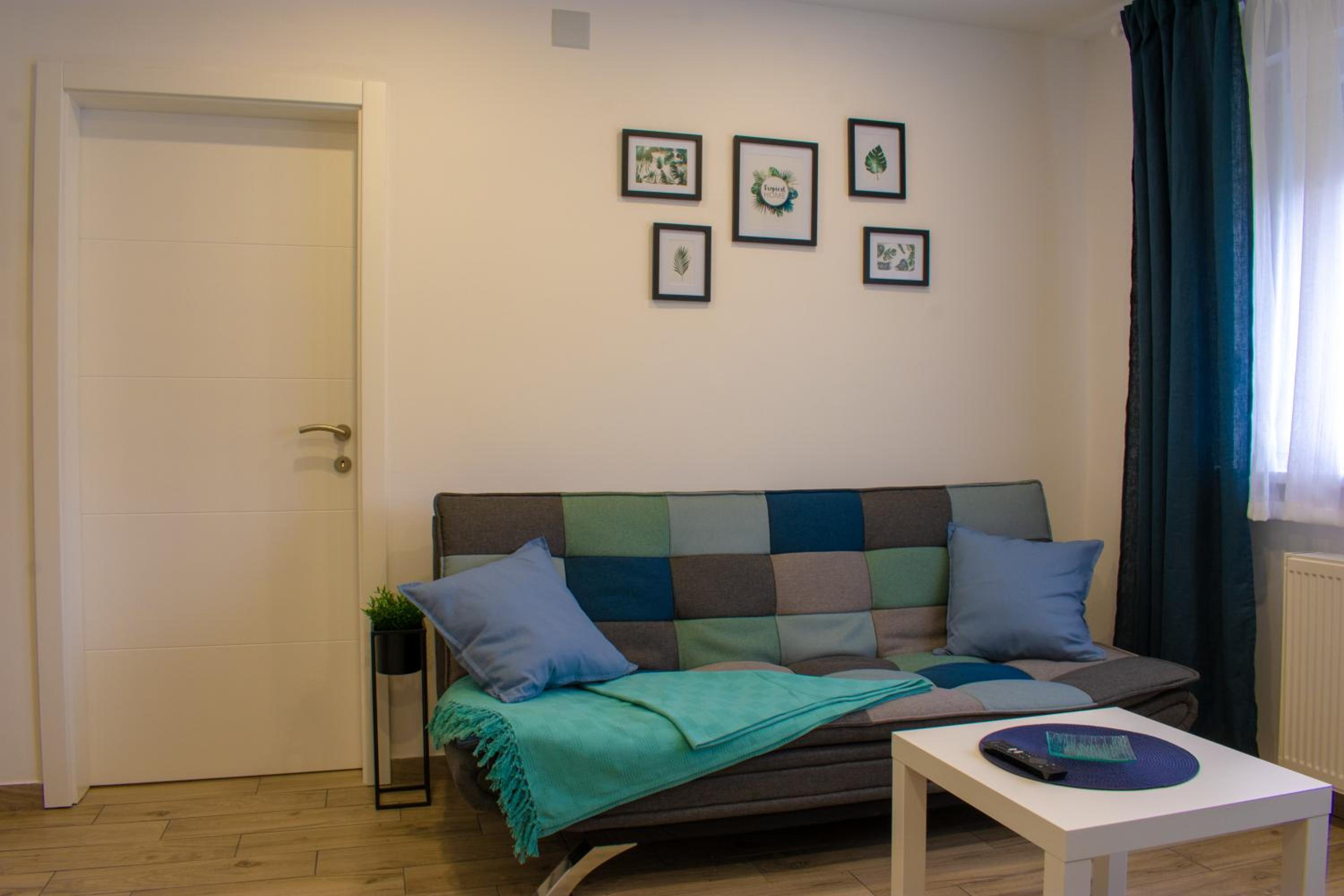One-Bedroom Apartment - Photo 13