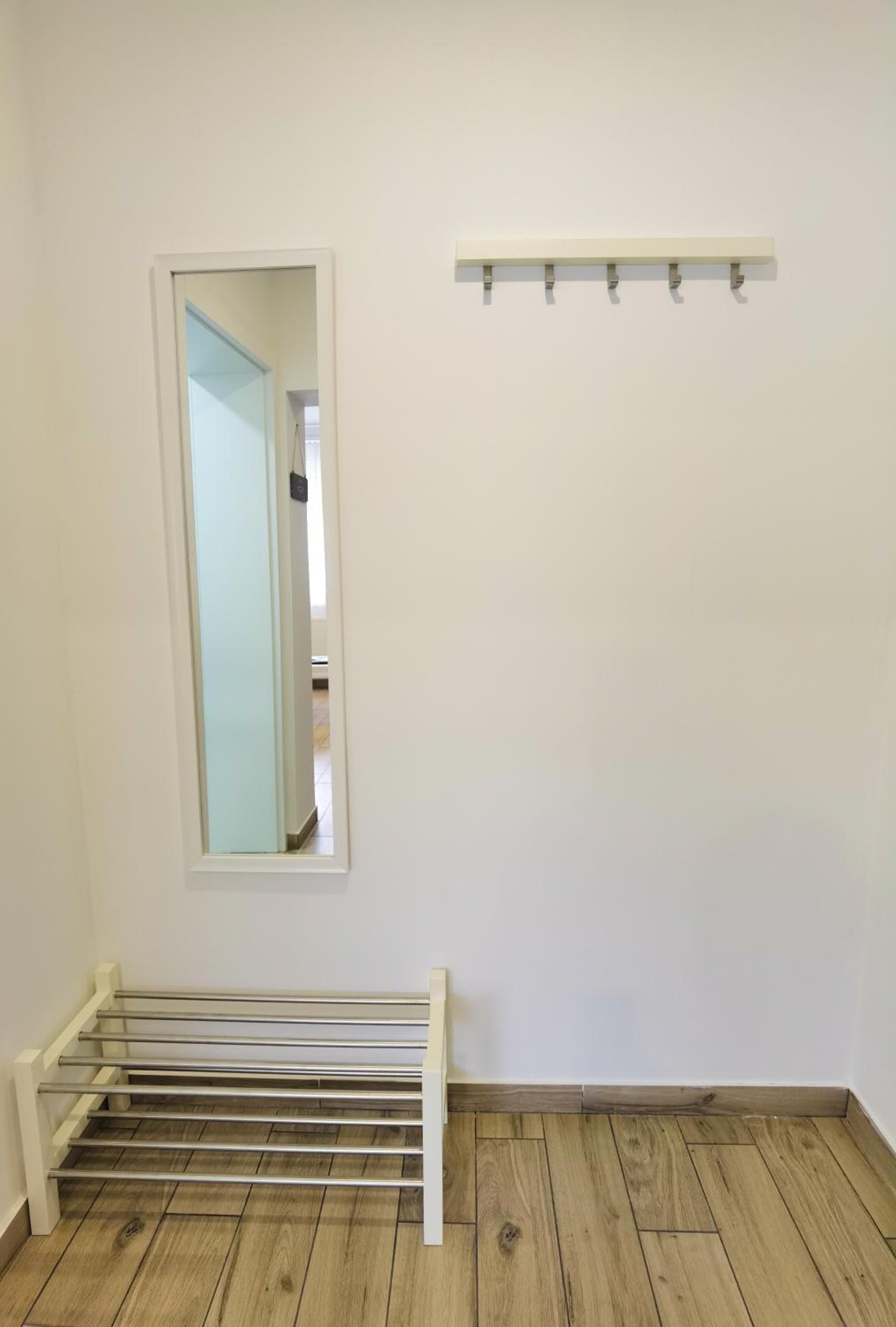 One-Bedroom Apartment - Photo 9