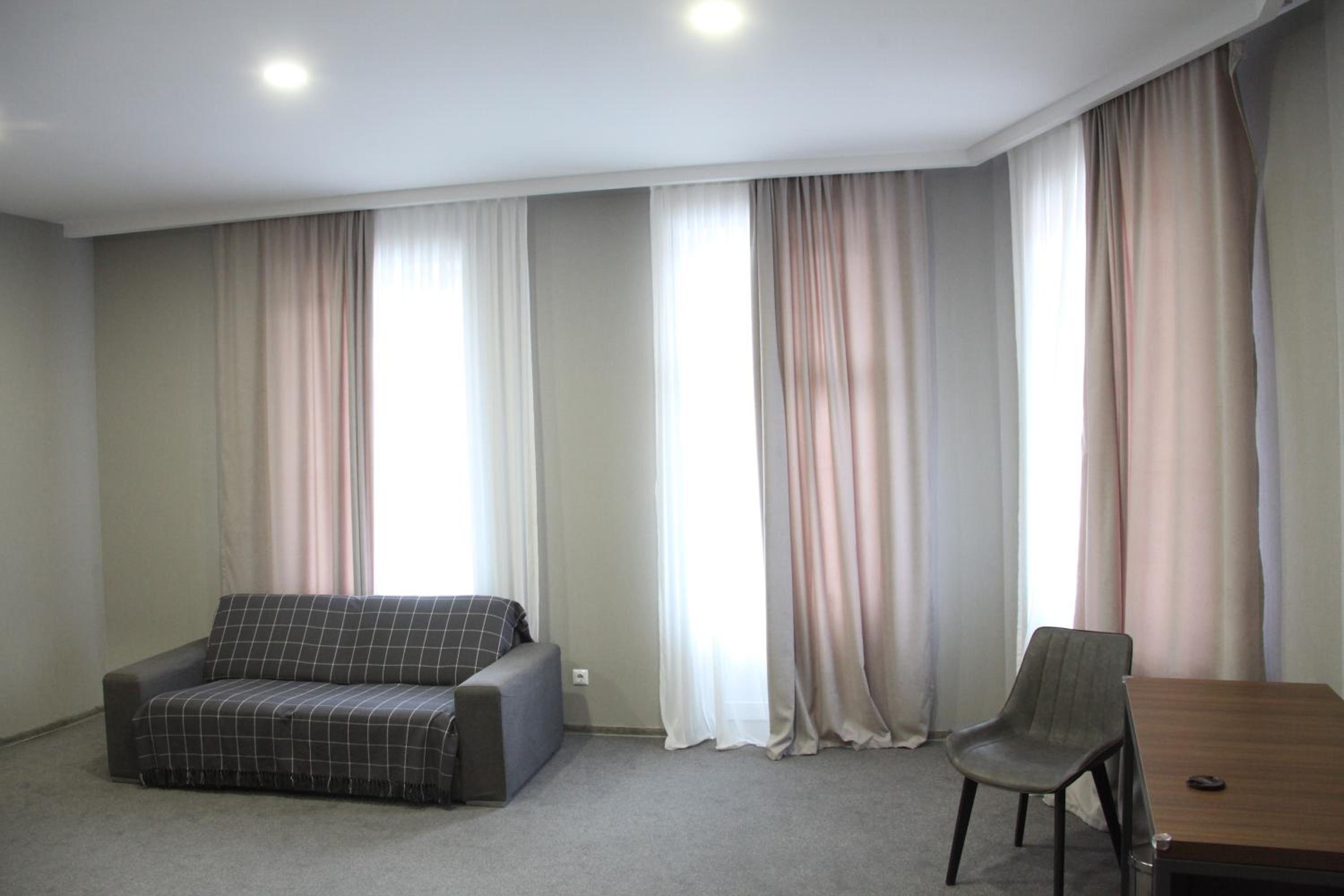 Superior King Room - Photo 4
