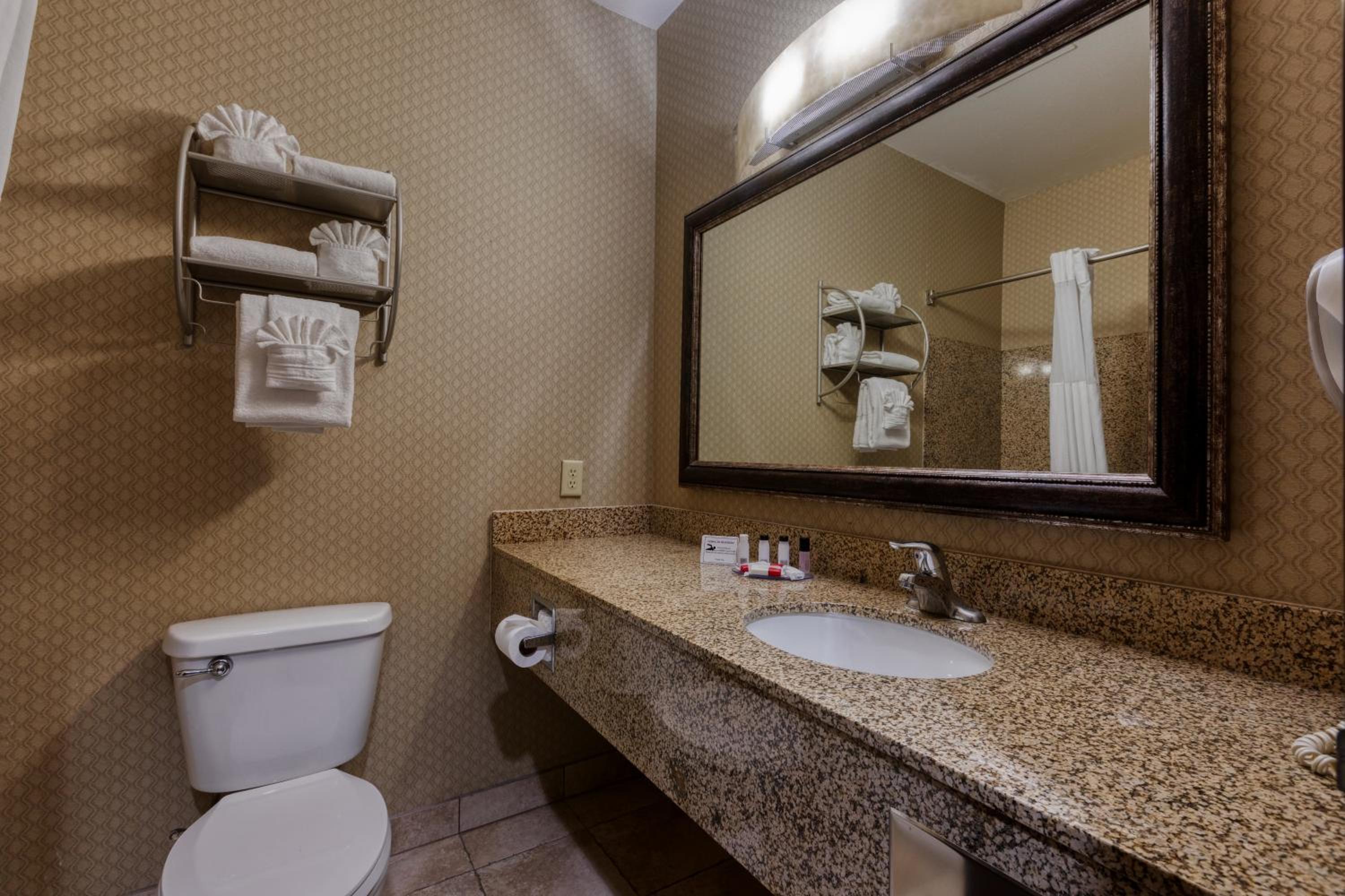 Two Queen Beds Studio Suite - Non-Smoking - Photo 9