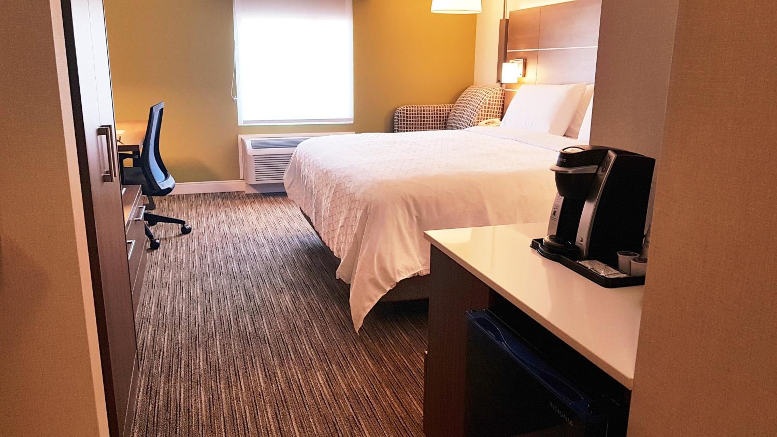 King Room - Disability Access - Photo 3