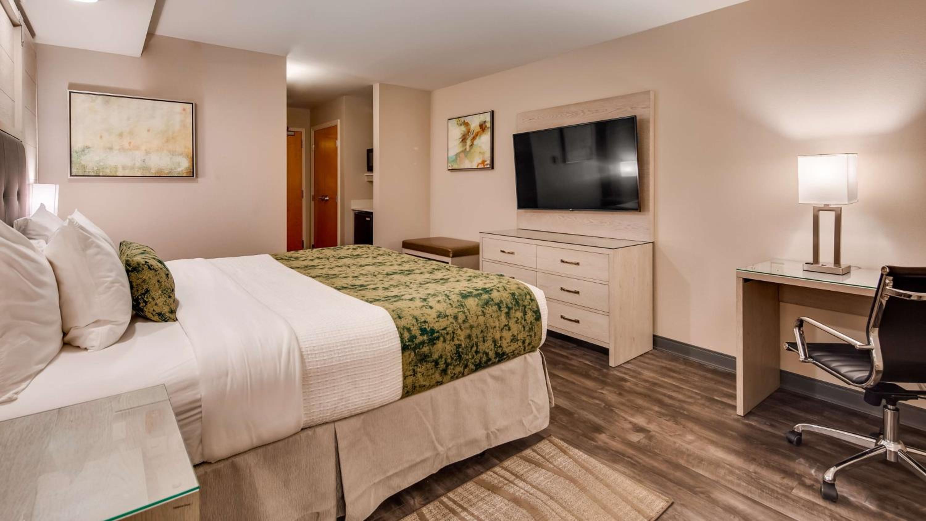King Room - Disability Access - Photo 3
