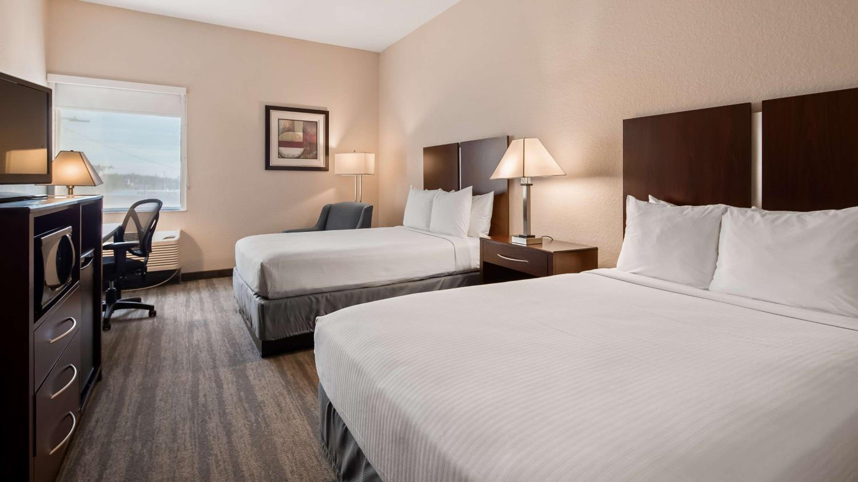 King Suite - Photo 3