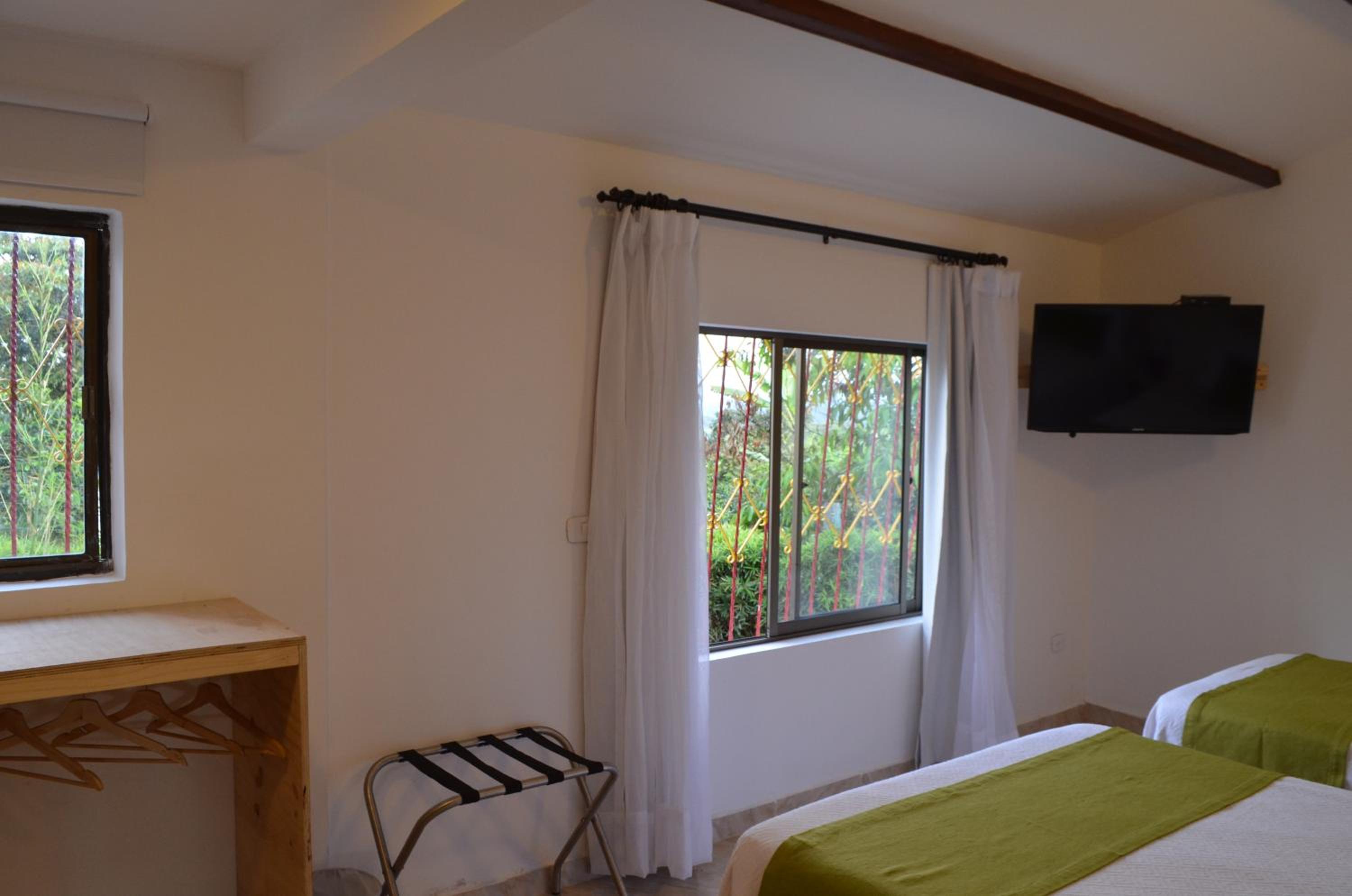 Twin Room - Disability Access photo 3