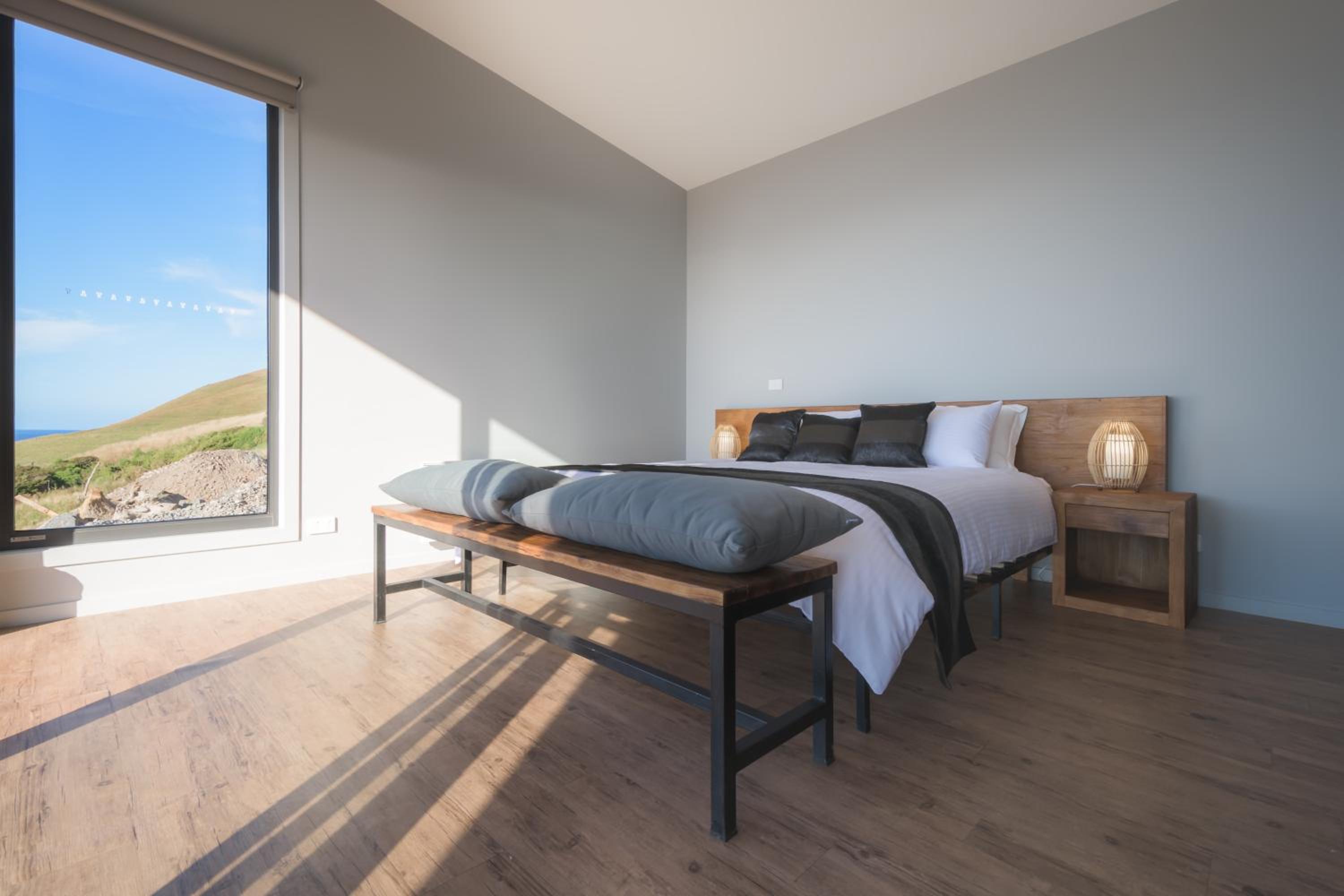 Hardtop Glamping with Sea View (No Bathroom) - Photo 1