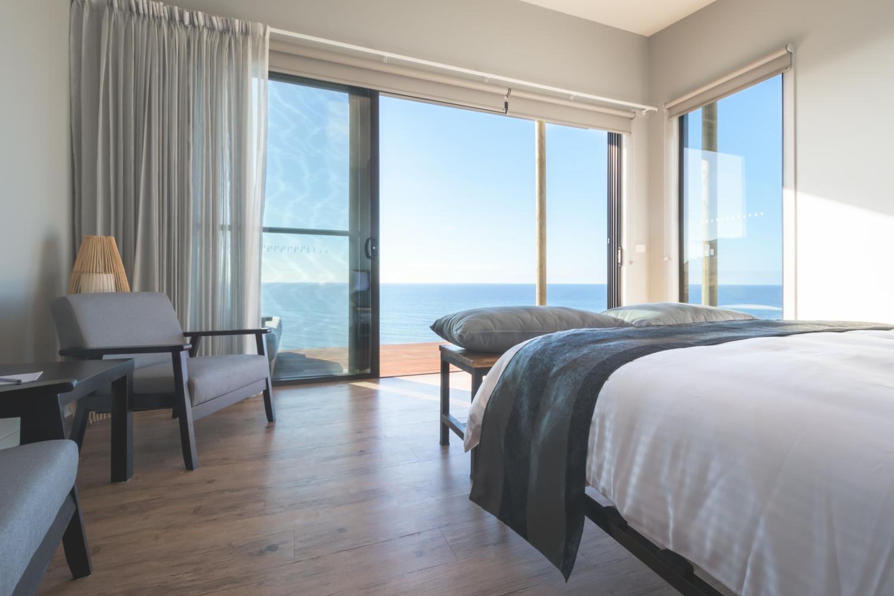 Hardtop Glamping with Sea View (No Bathroom) - Photo 14