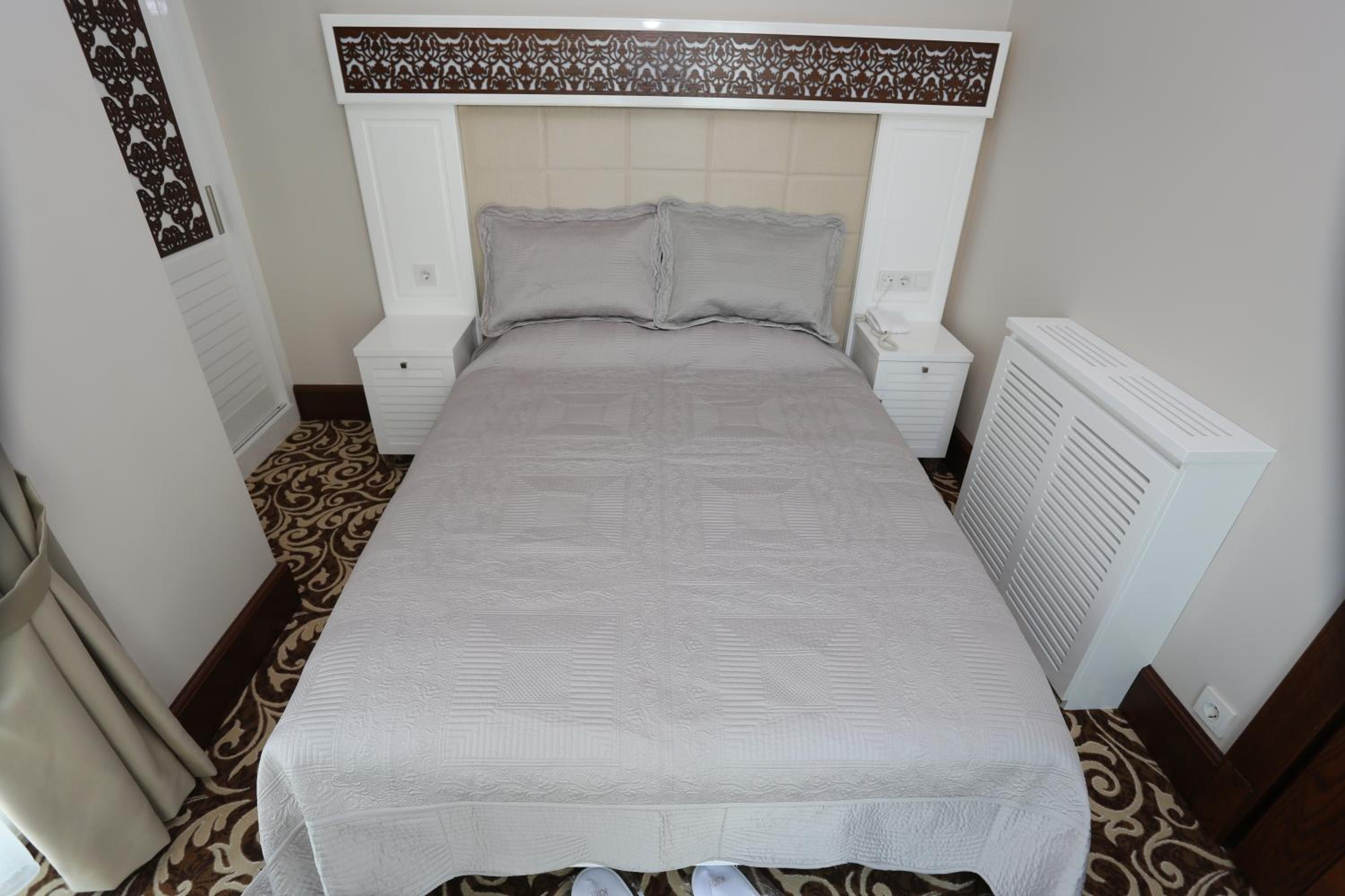 Standard Double or Twin Room photo 1