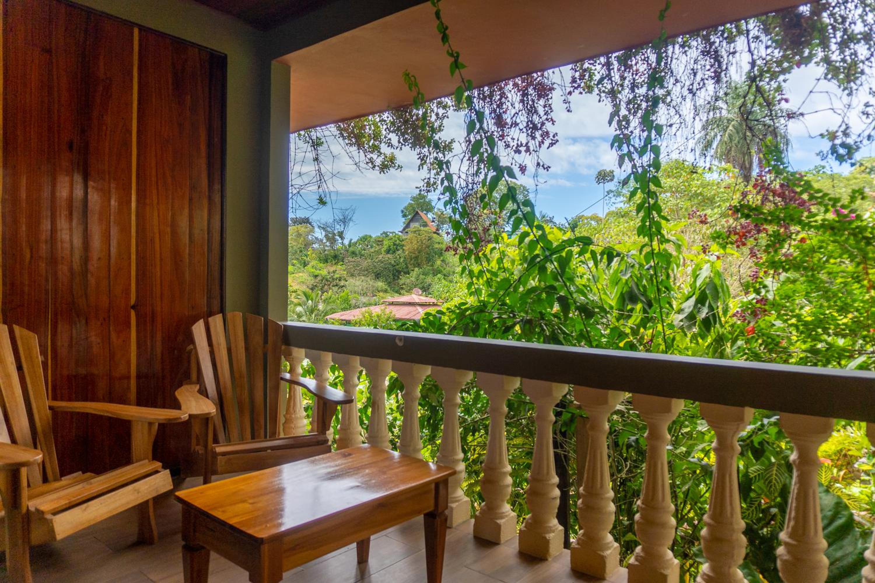 Twin Room with Balcony photo 2