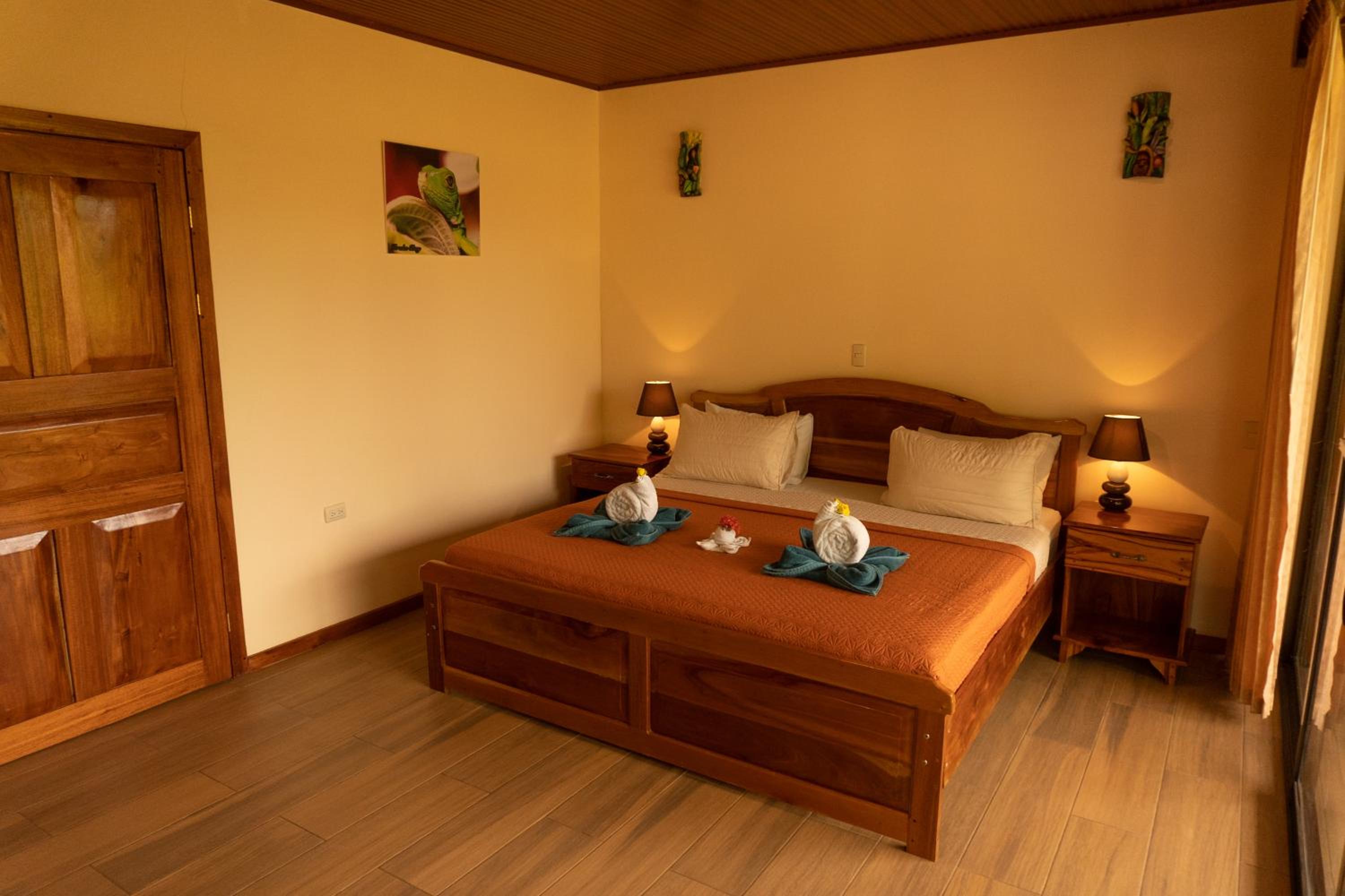 Large Double Room photo 3