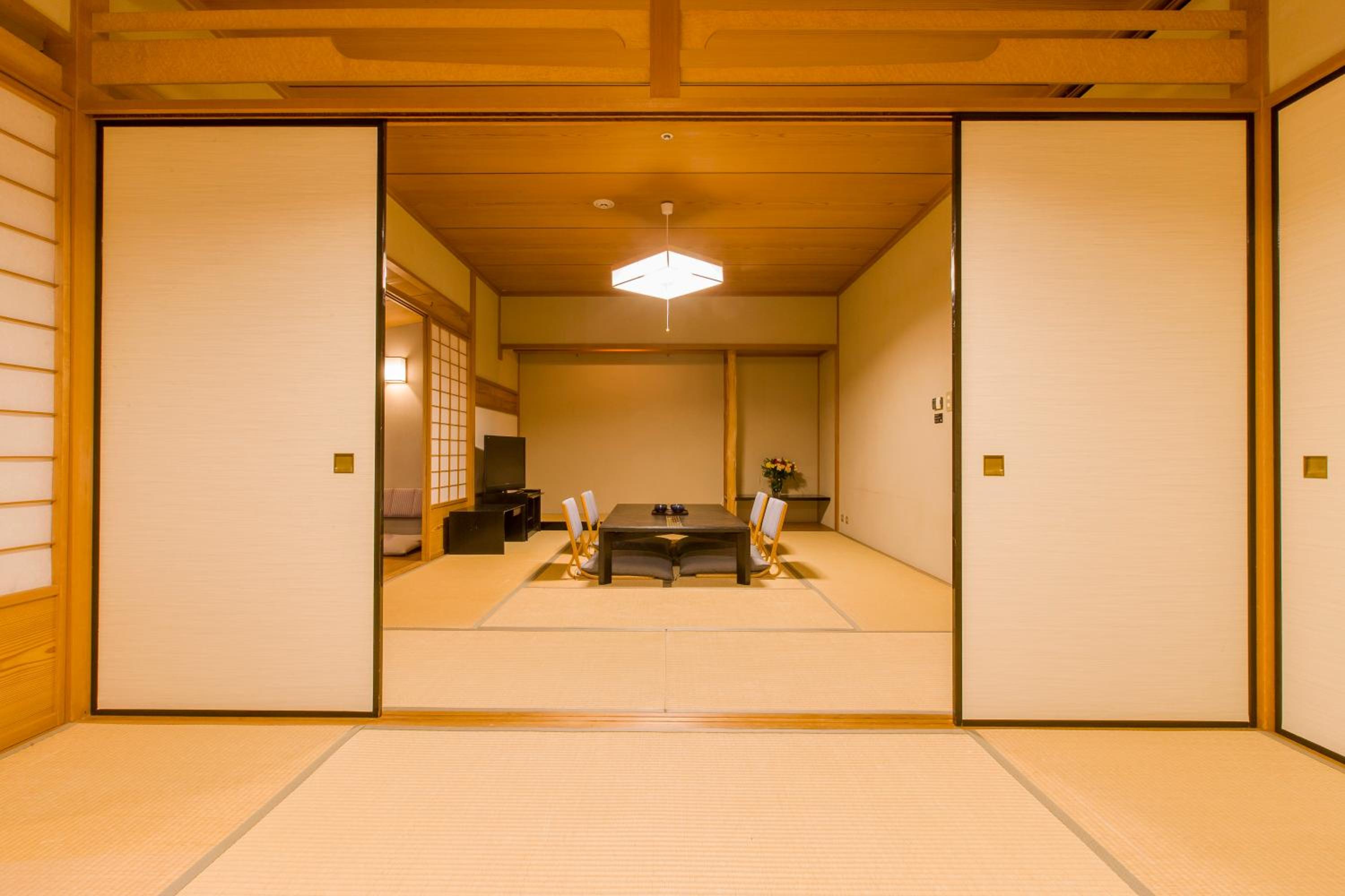 Japanese Suite - Photo 1