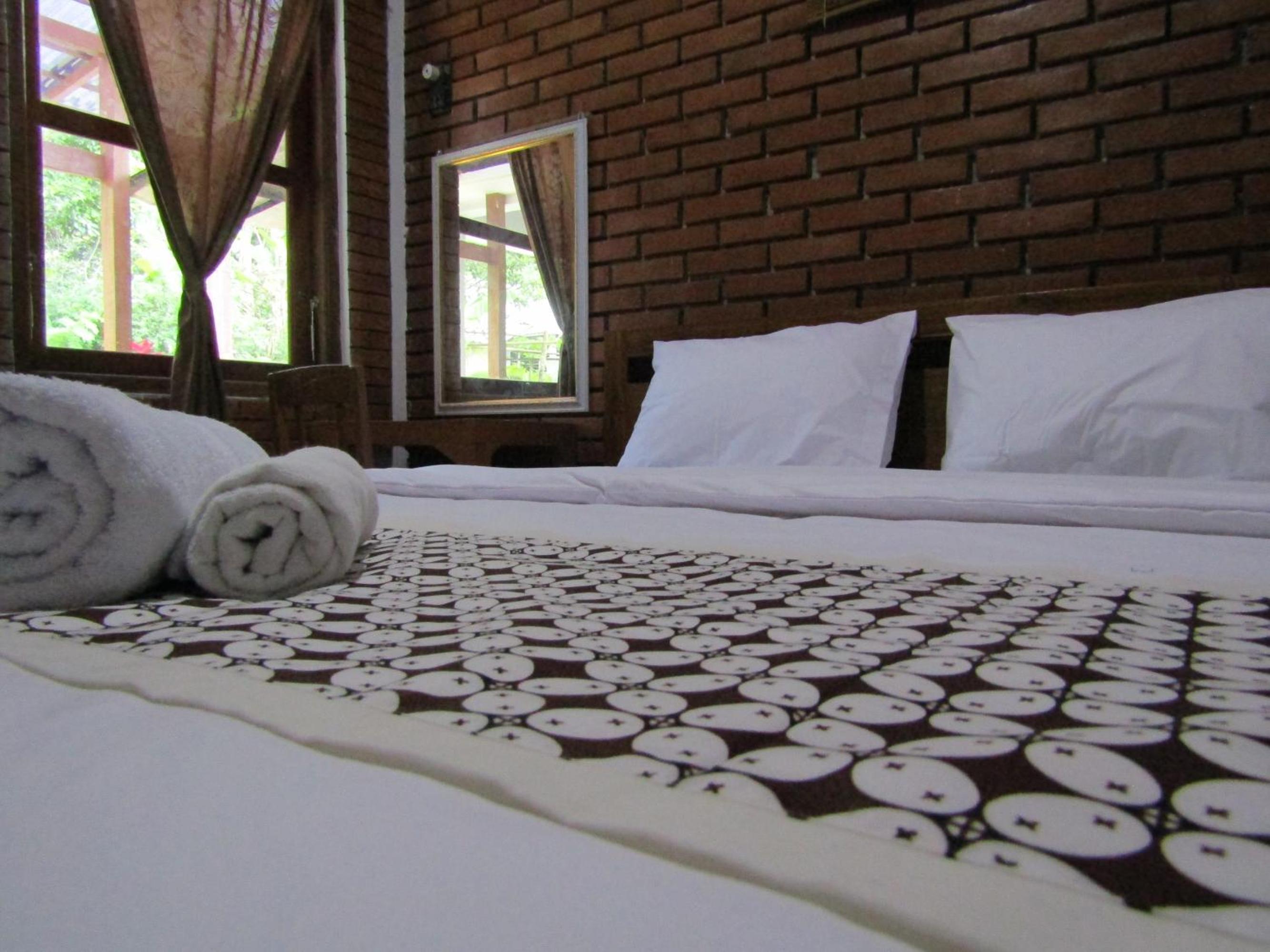 Standard Double Room with Fan - Photo 11