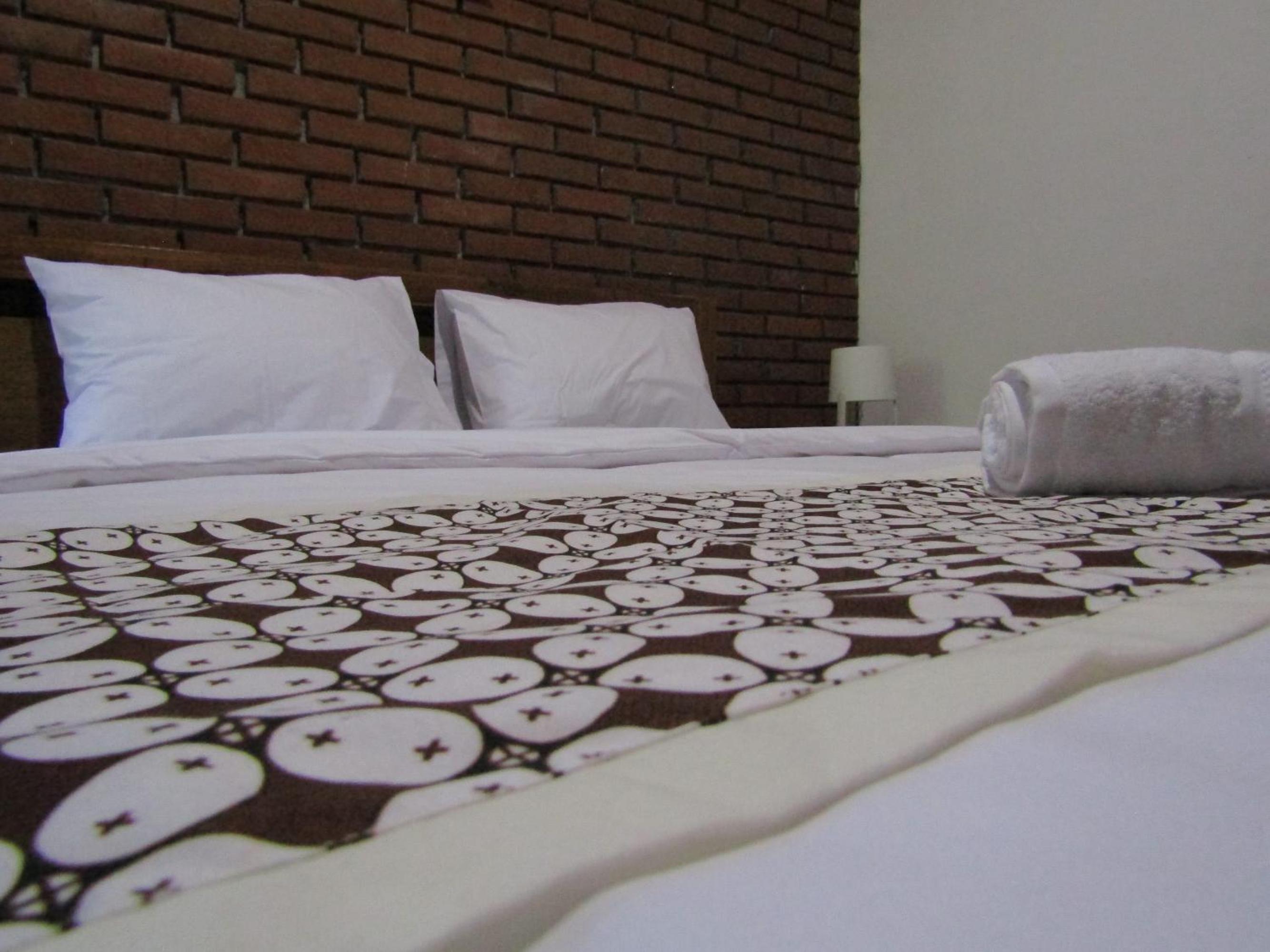 Standard Double Room with Fan - Photo 6