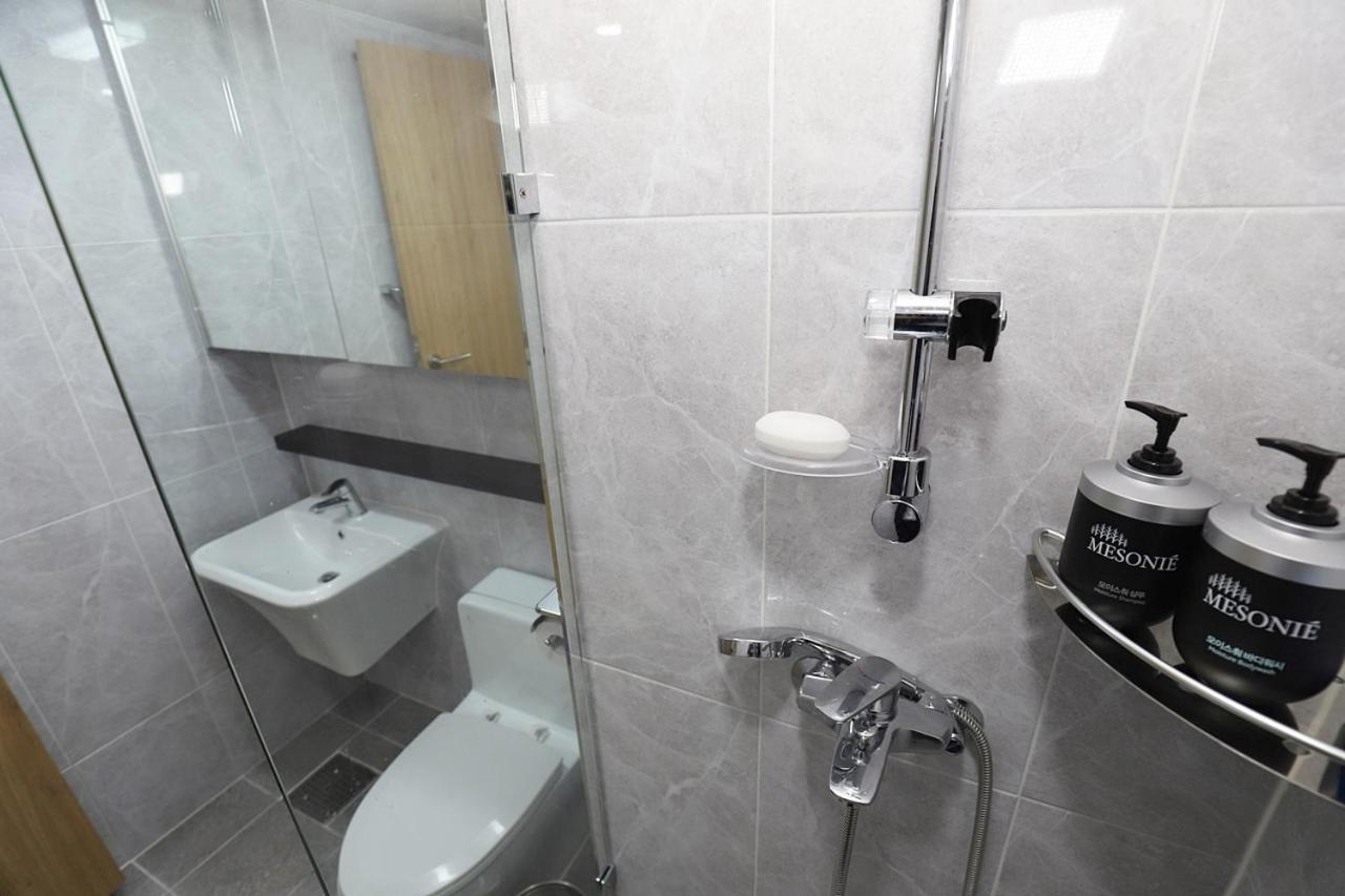 Standard Single Room - Photo 6