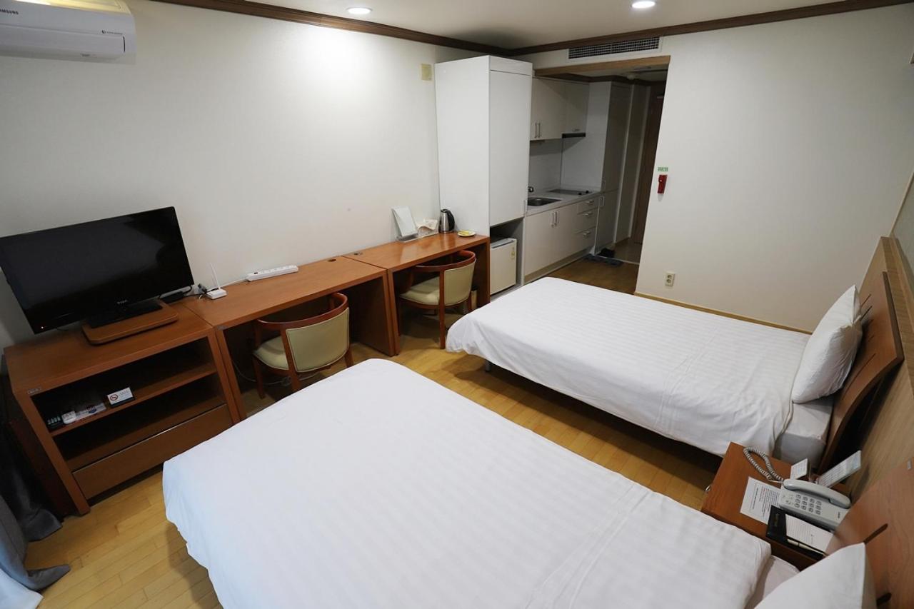 Deluxe Twin Room - Photo 2