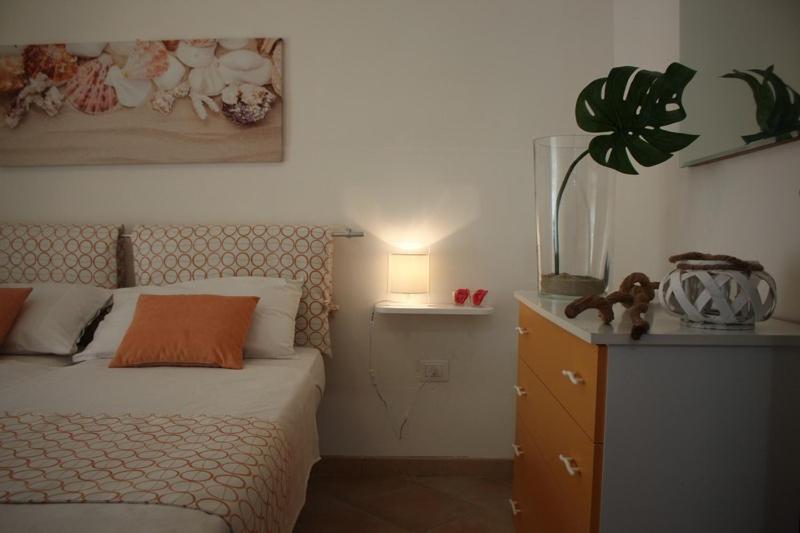 Three-Bedroom House - Photo 10