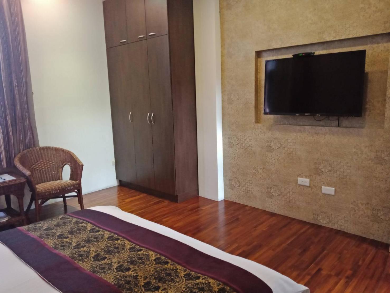 Double Room with Balcony photo 3