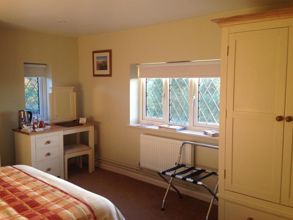 Standard Double Room - Photo 4