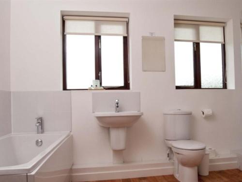 Standard Double Room - Photo 5
