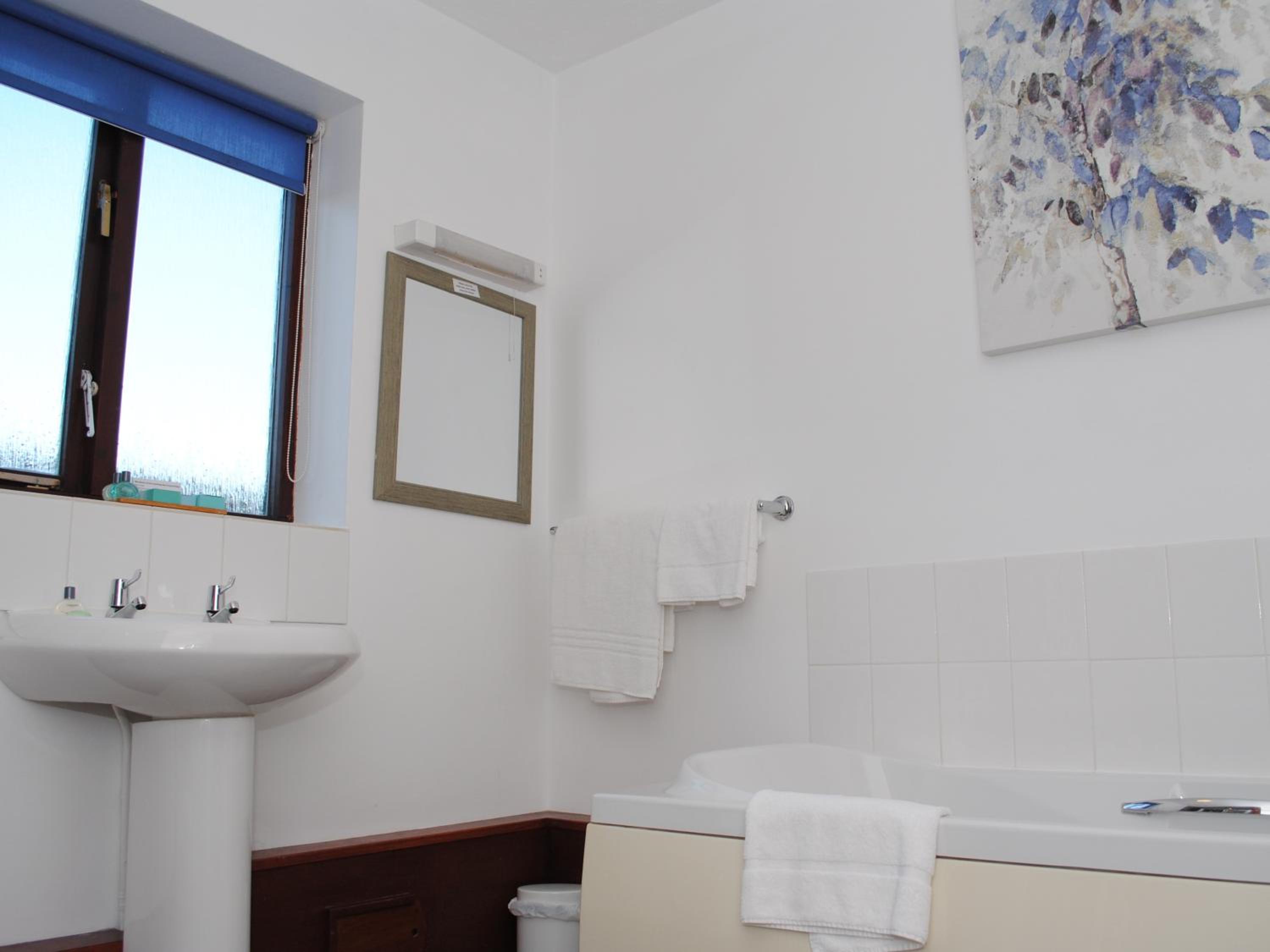 Standard Double Room - Photo 7