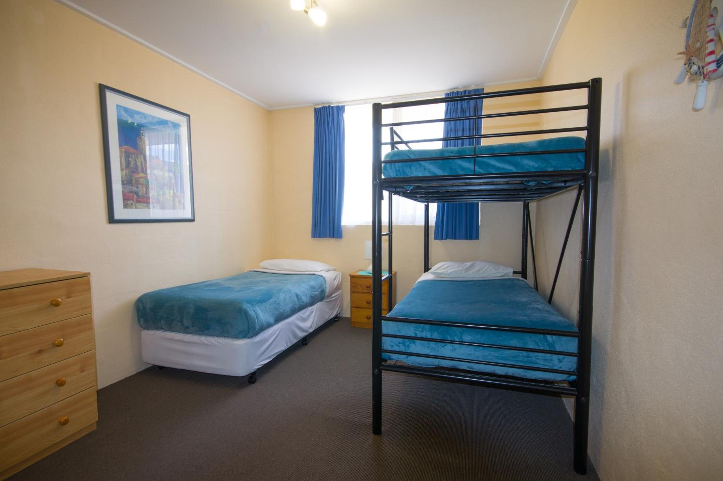 Two-Bedroom Family Apartment (5 Adults) photo 3