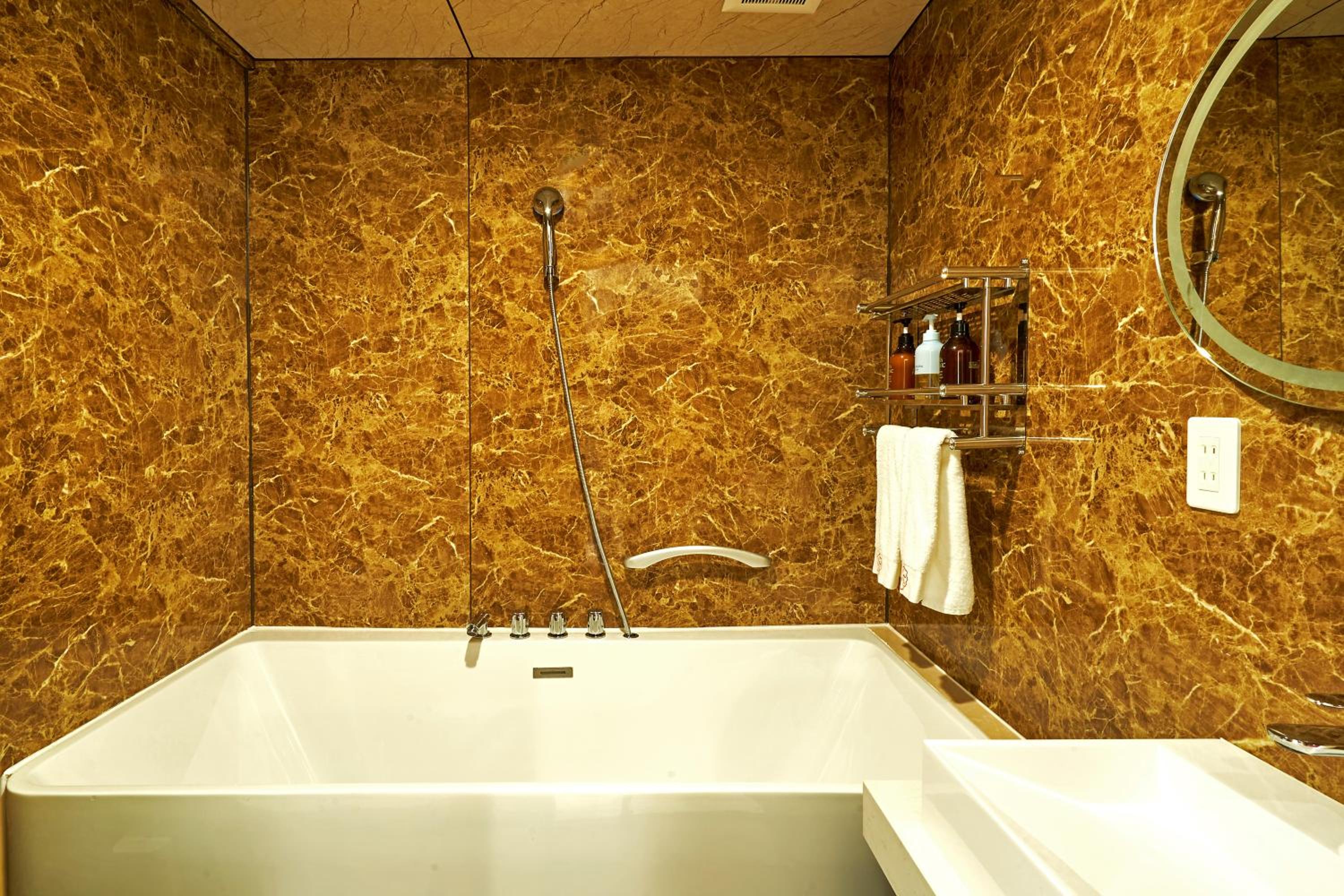 King Room with Sea View - Photo 5