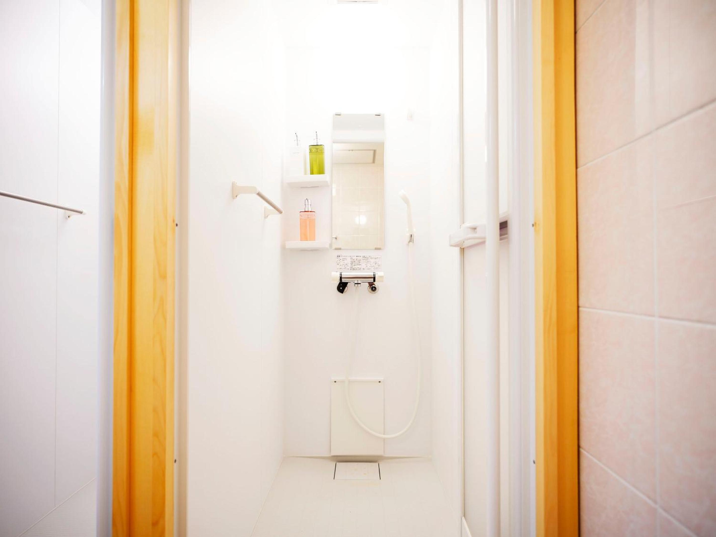 Three-Bedroom Apartment - Photo 9