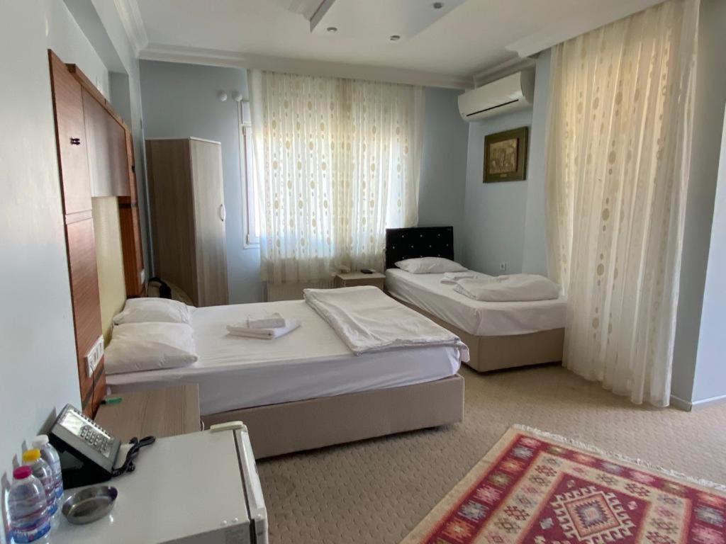 Standard Triple Room photo 3