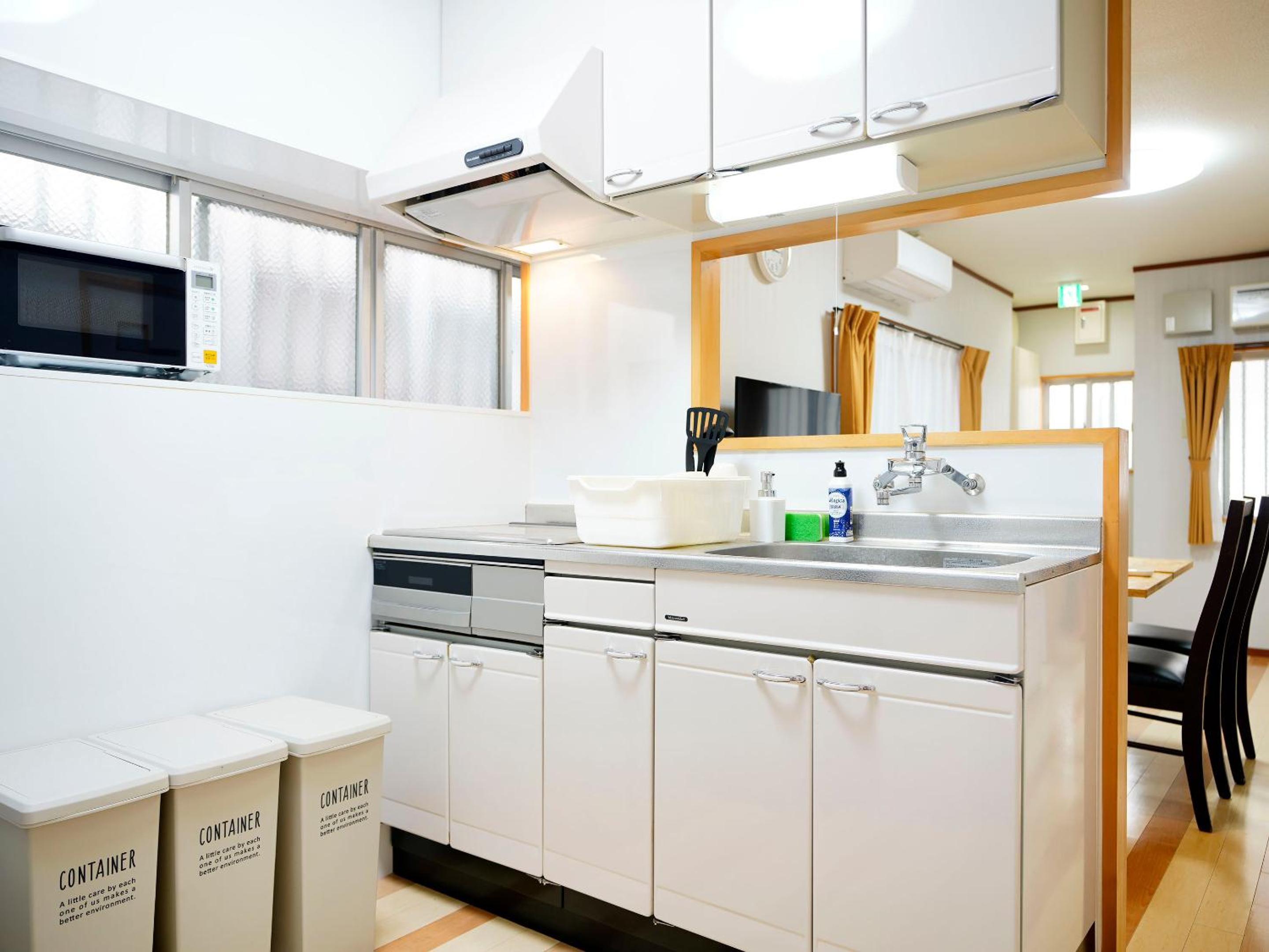 Three-Bedroom Apartment - Photo 8