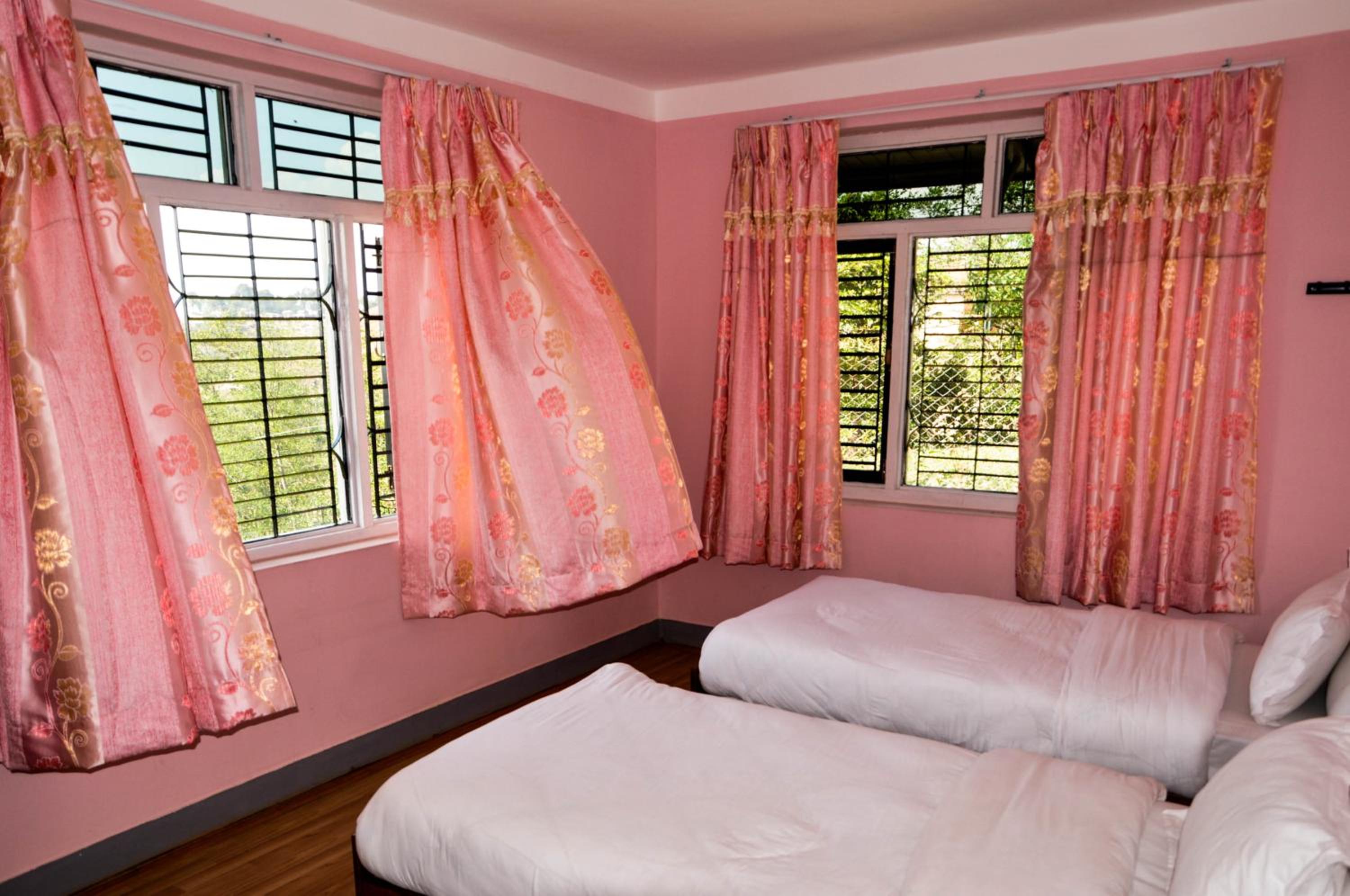 Twin Room with Shared Bathroom