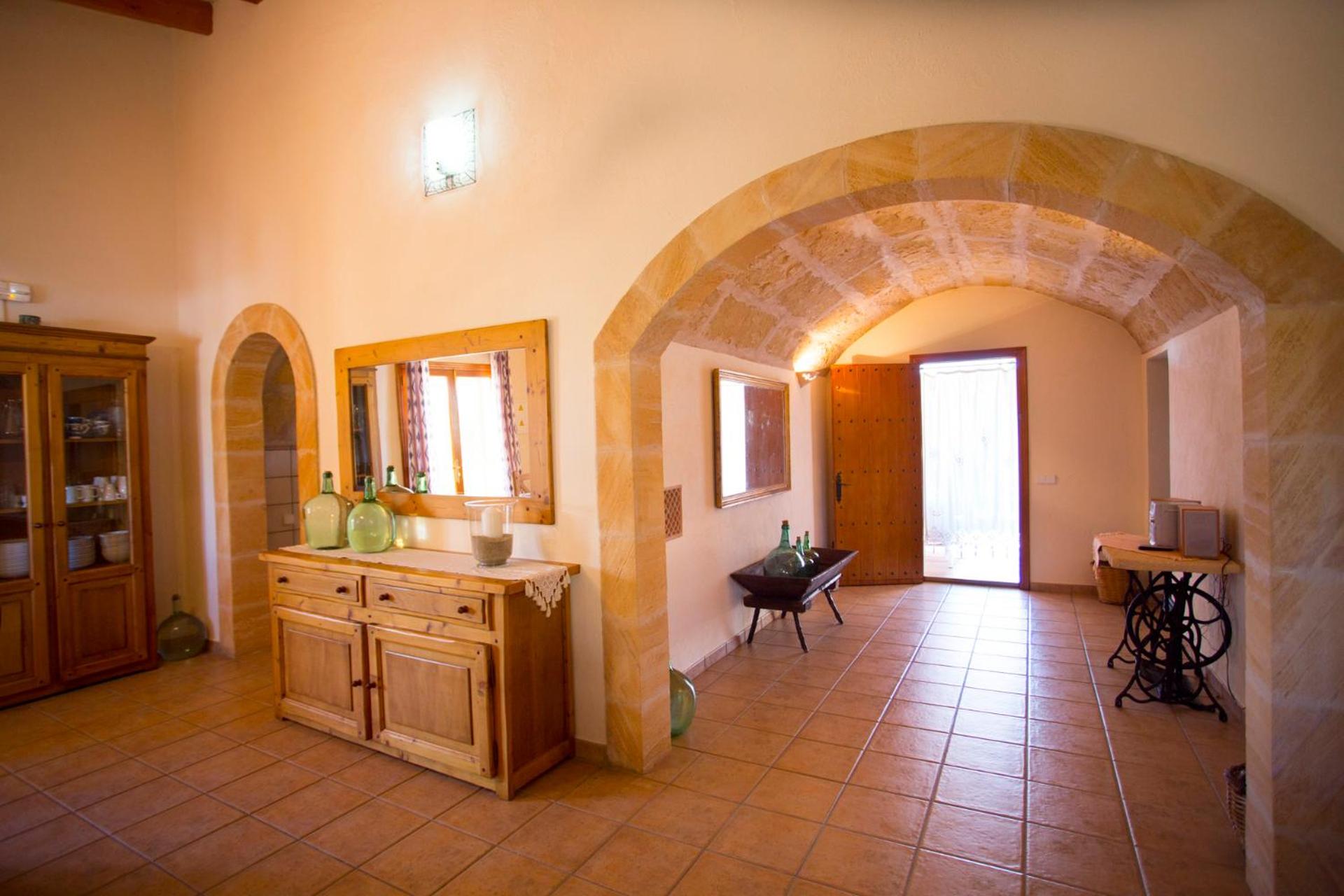 Villa photo 2