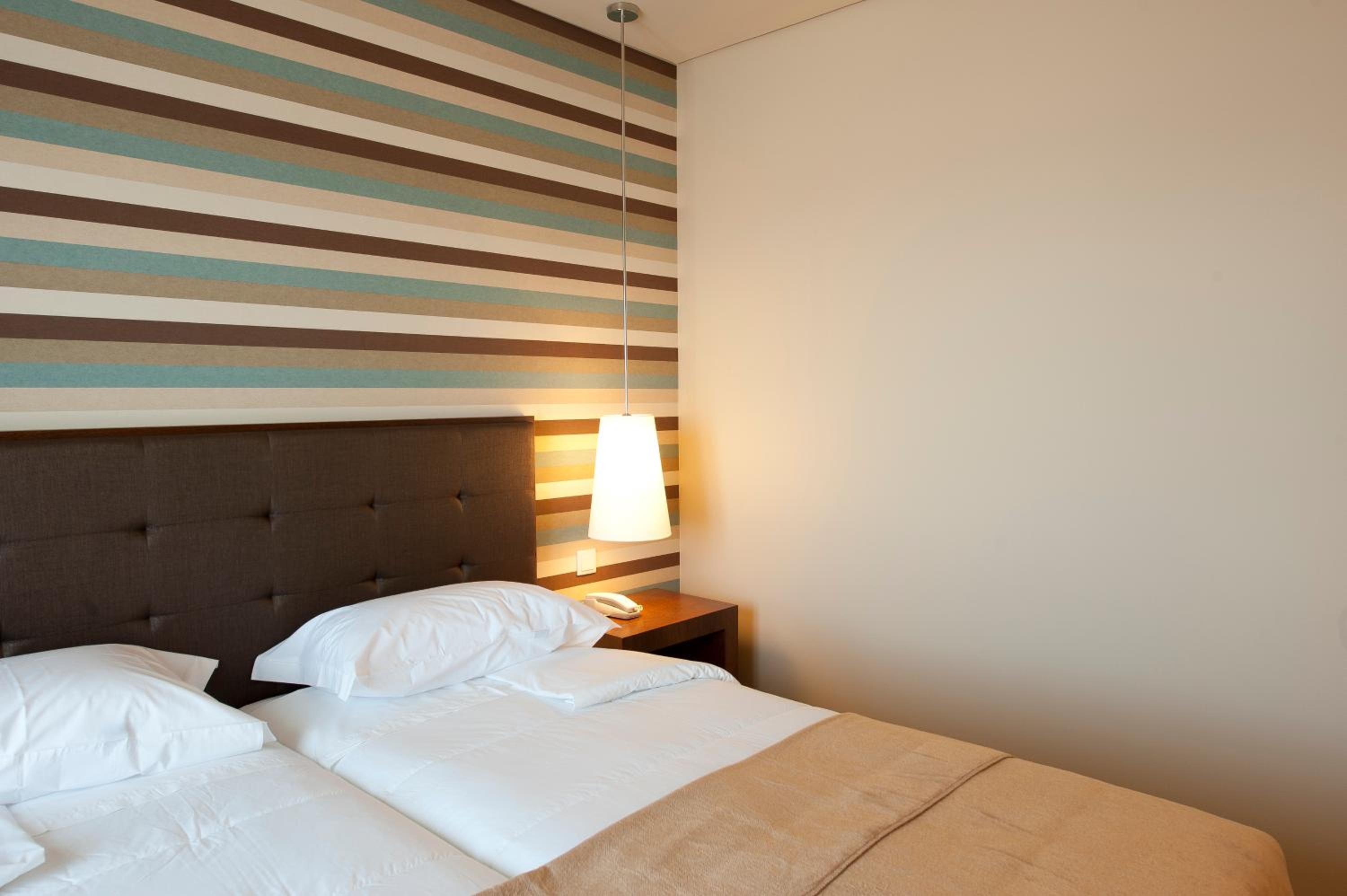 Standard Double or Twin Room - Photo 3