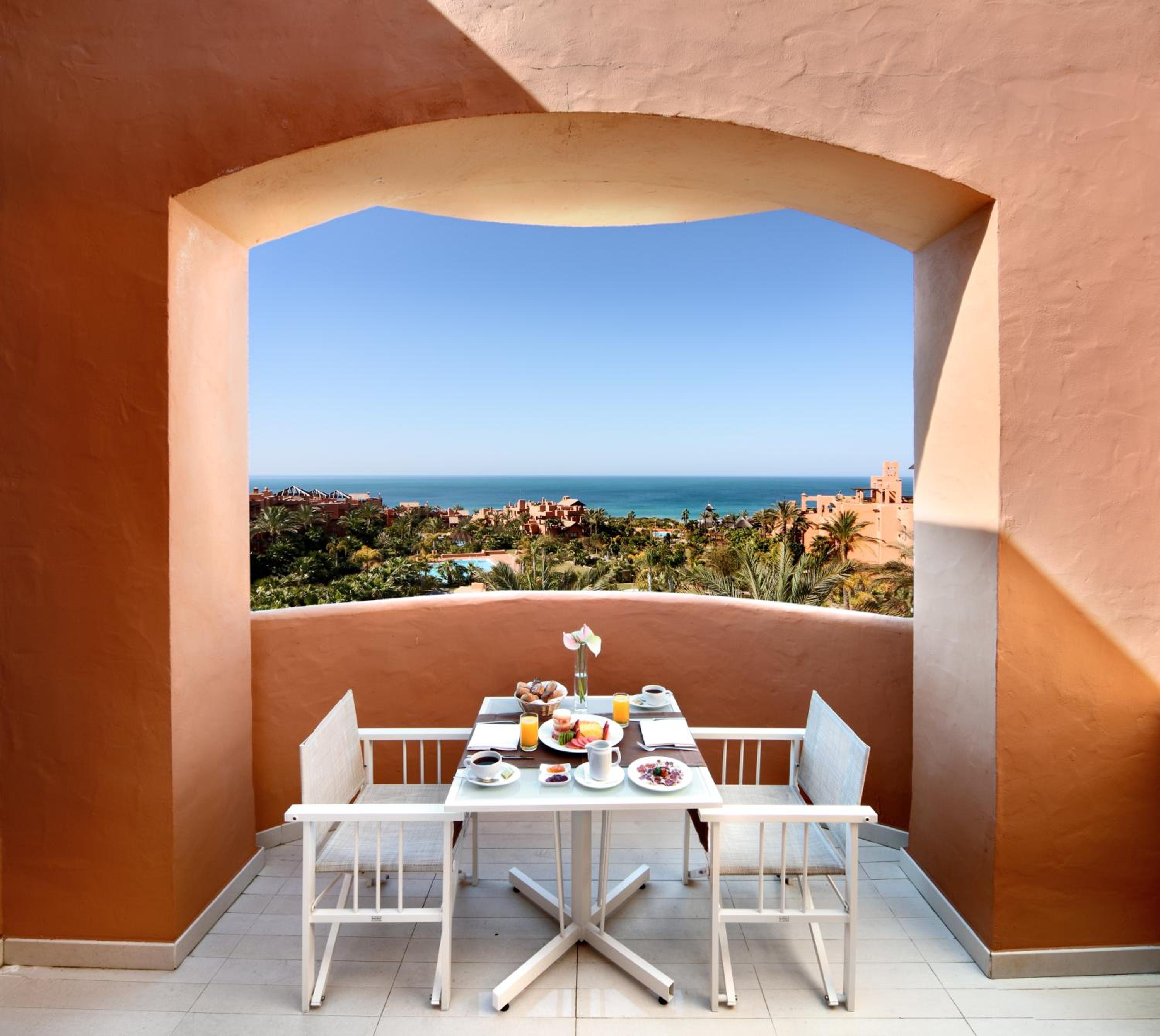  Deluxe Room with Front Sea View  - Photo 2