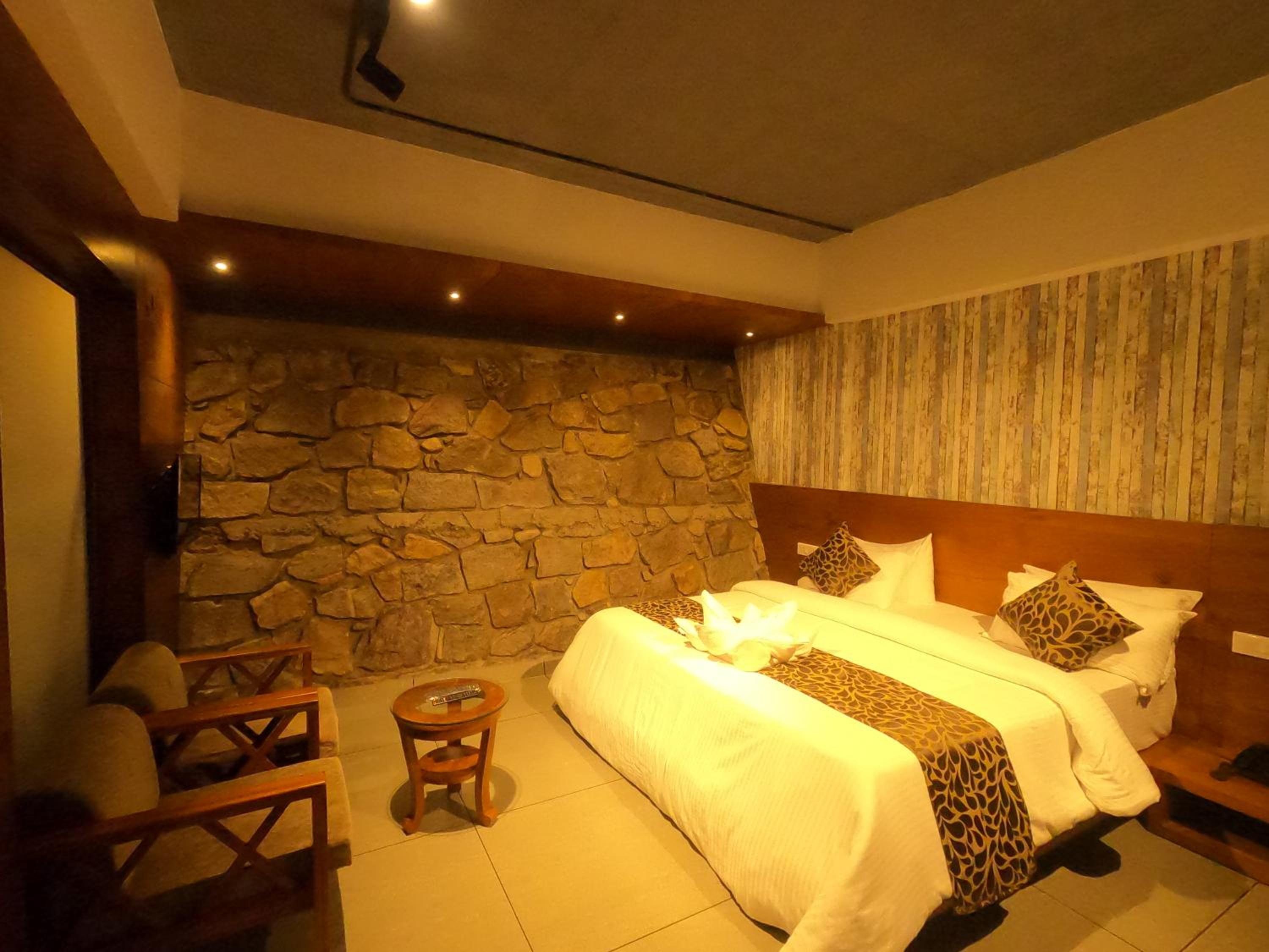 Two-Bedroom Villa - Photo 9