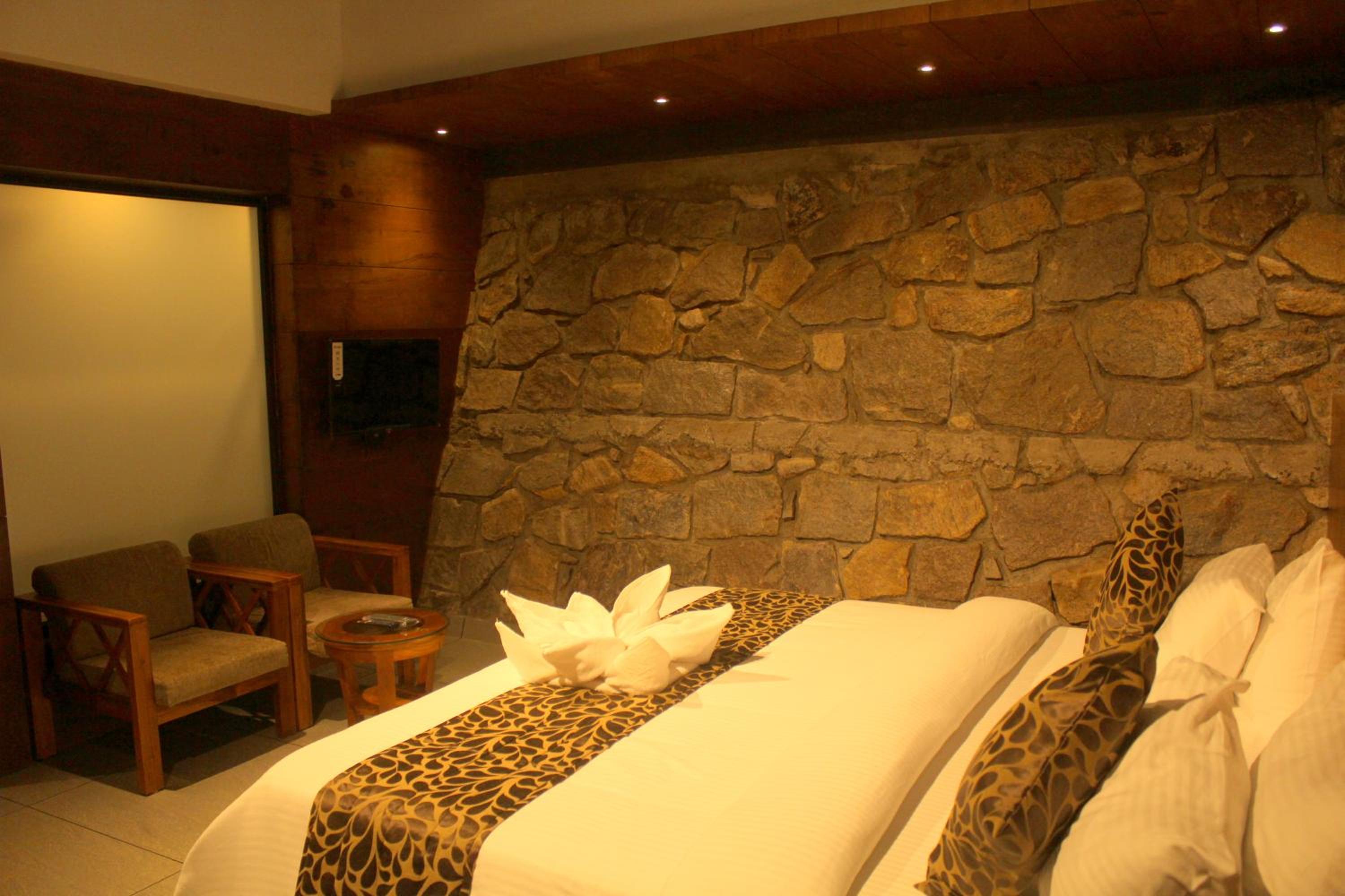 Two-Bedroom Villa - Photo 12
