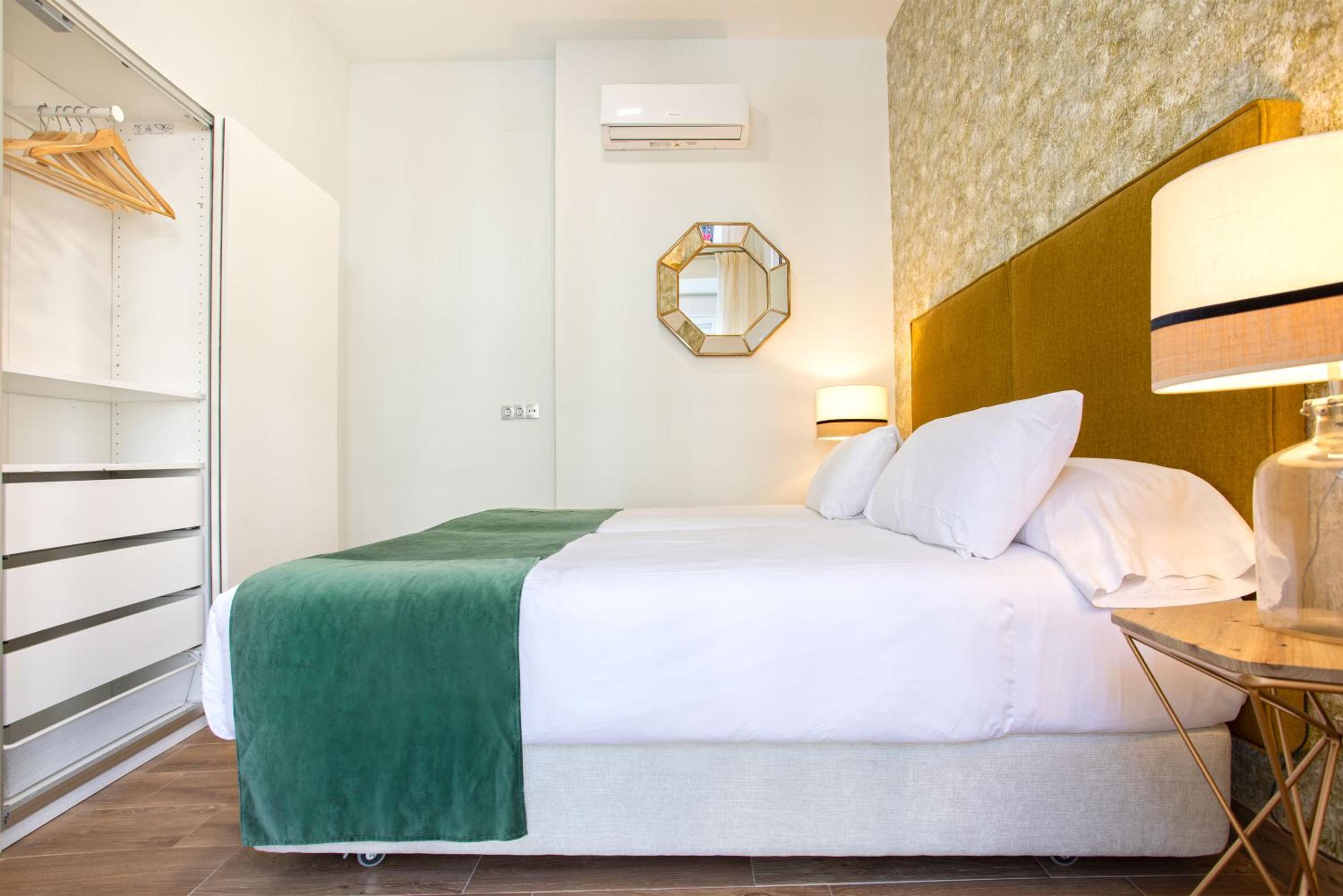One-Bedroom Apartment - Photo 9