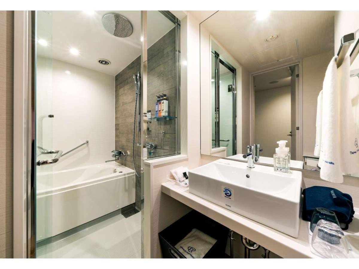 Moderate Double Room - Non-Smoking  - Photo 9