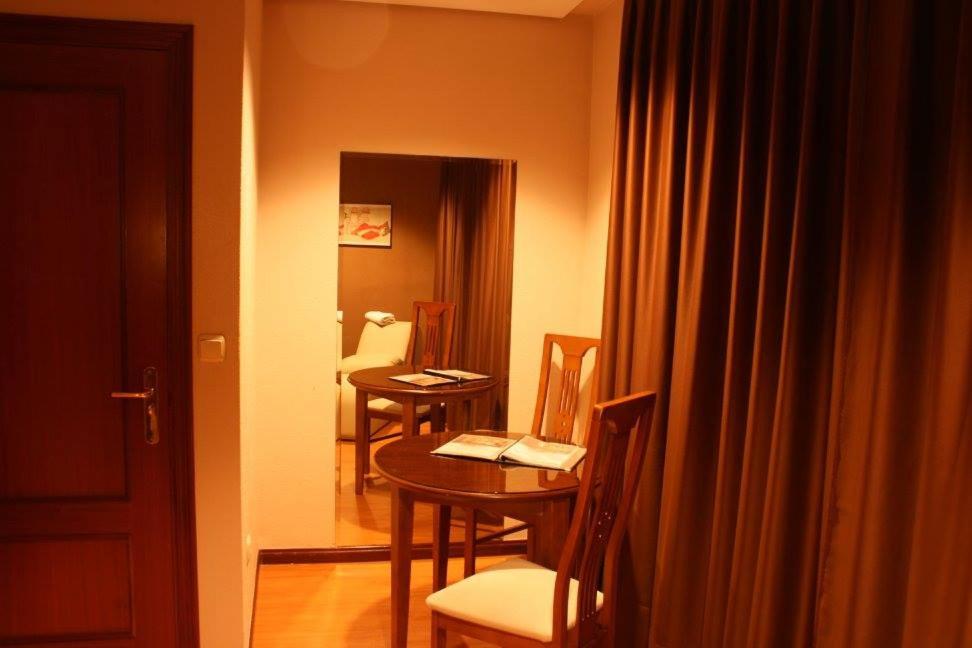 Double Room - Photo 3