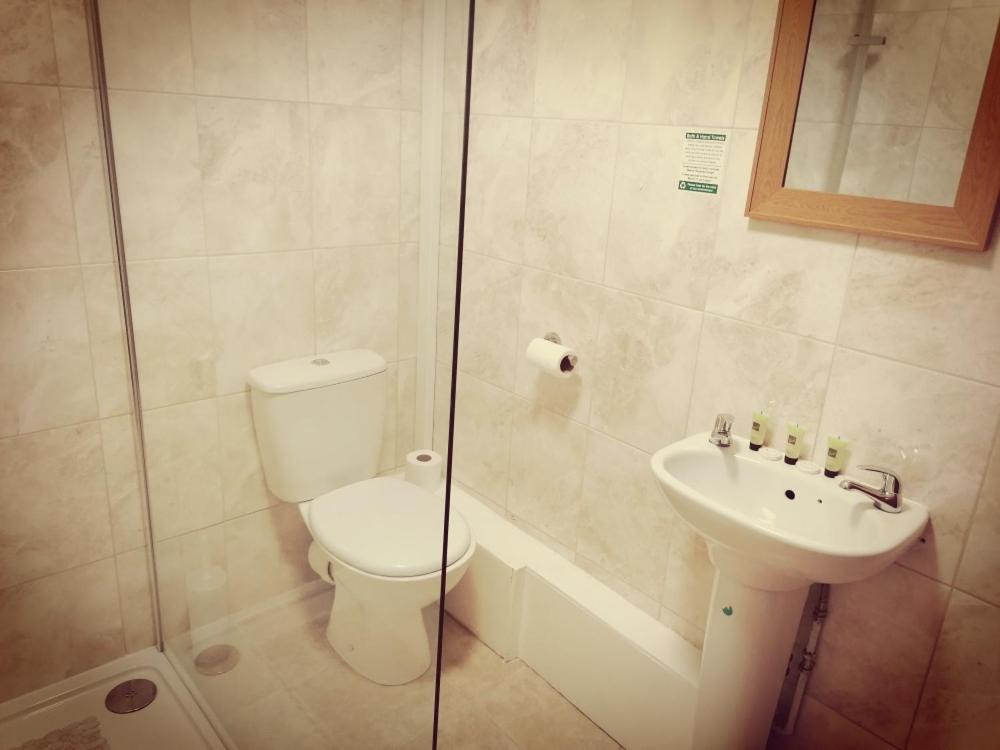 Triple Room with Shower photo 2