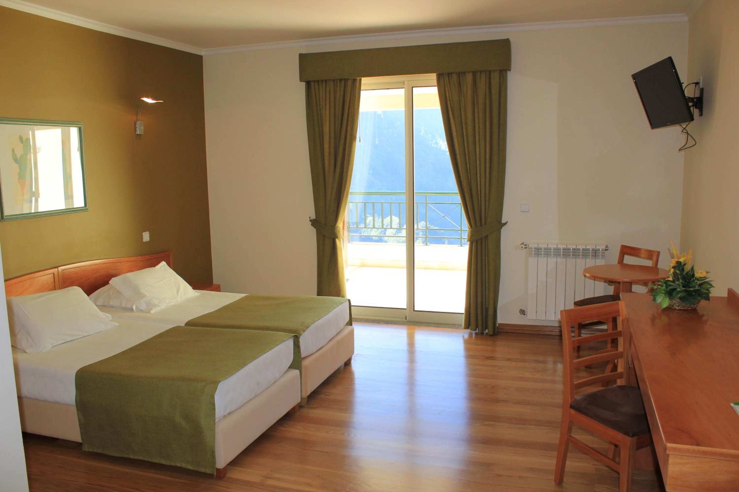 Superior Double Room - Photo 2