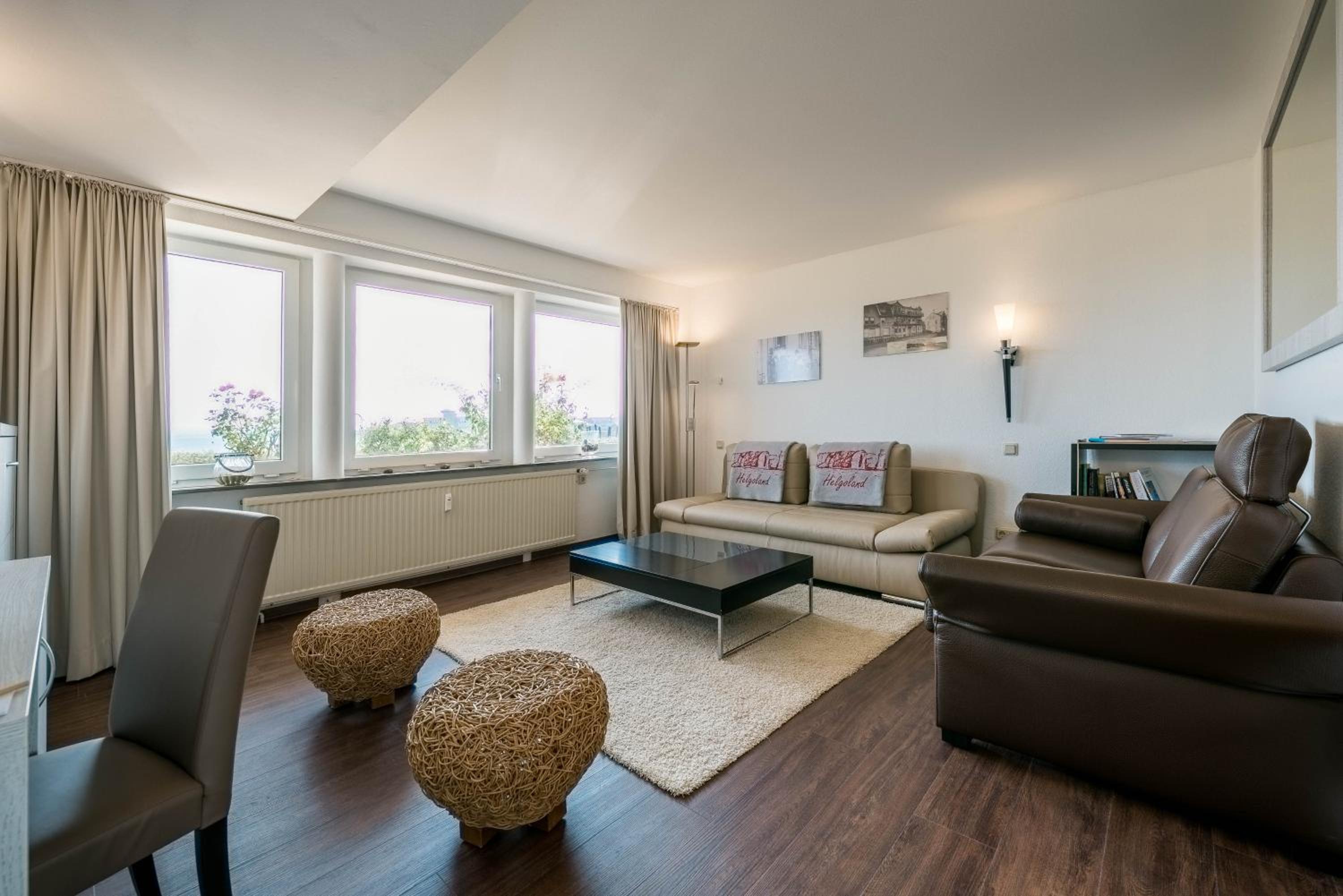 One-Bedroom Apartment with Ocean View photo 1