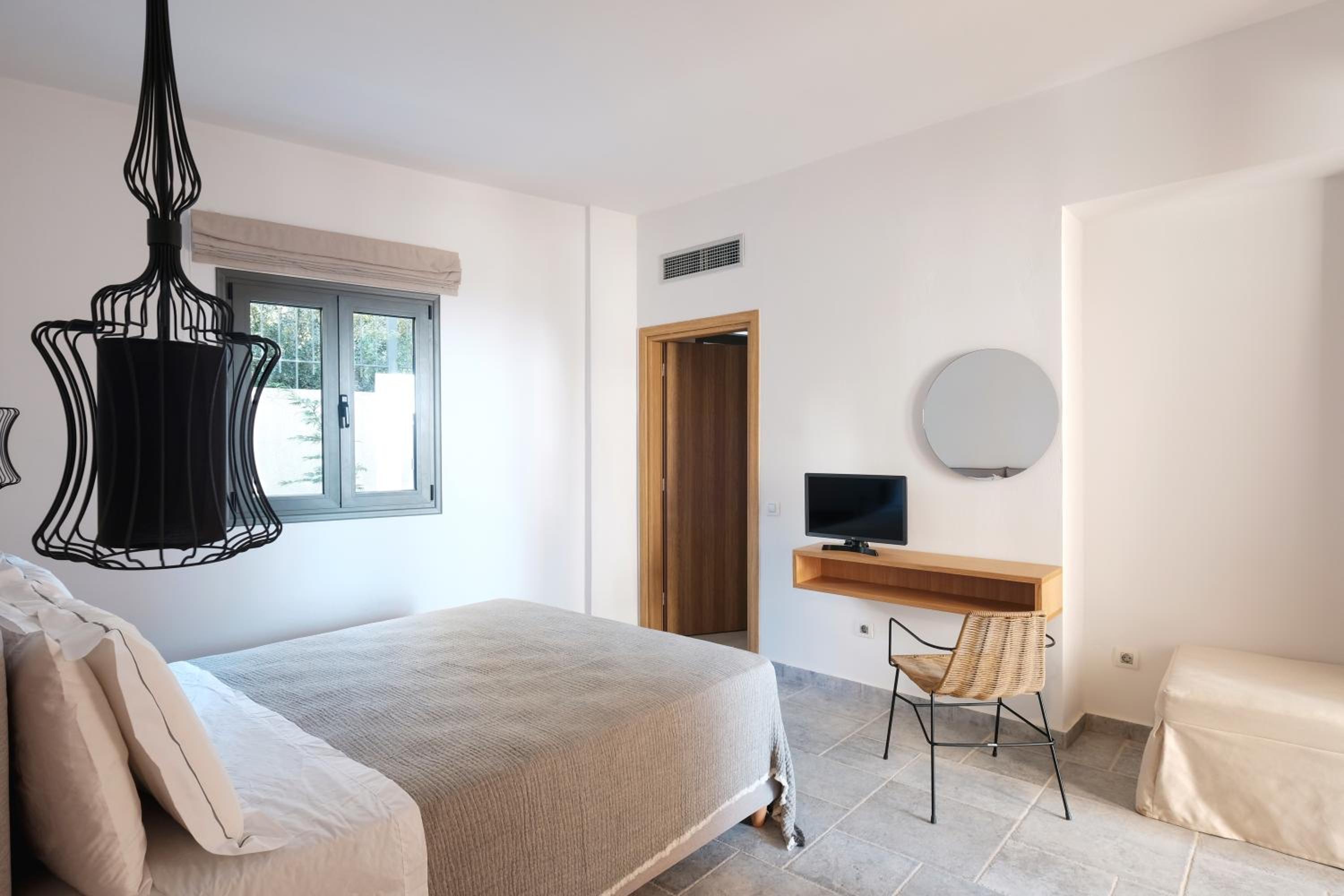 Grand Suite with Garden View  photo 2