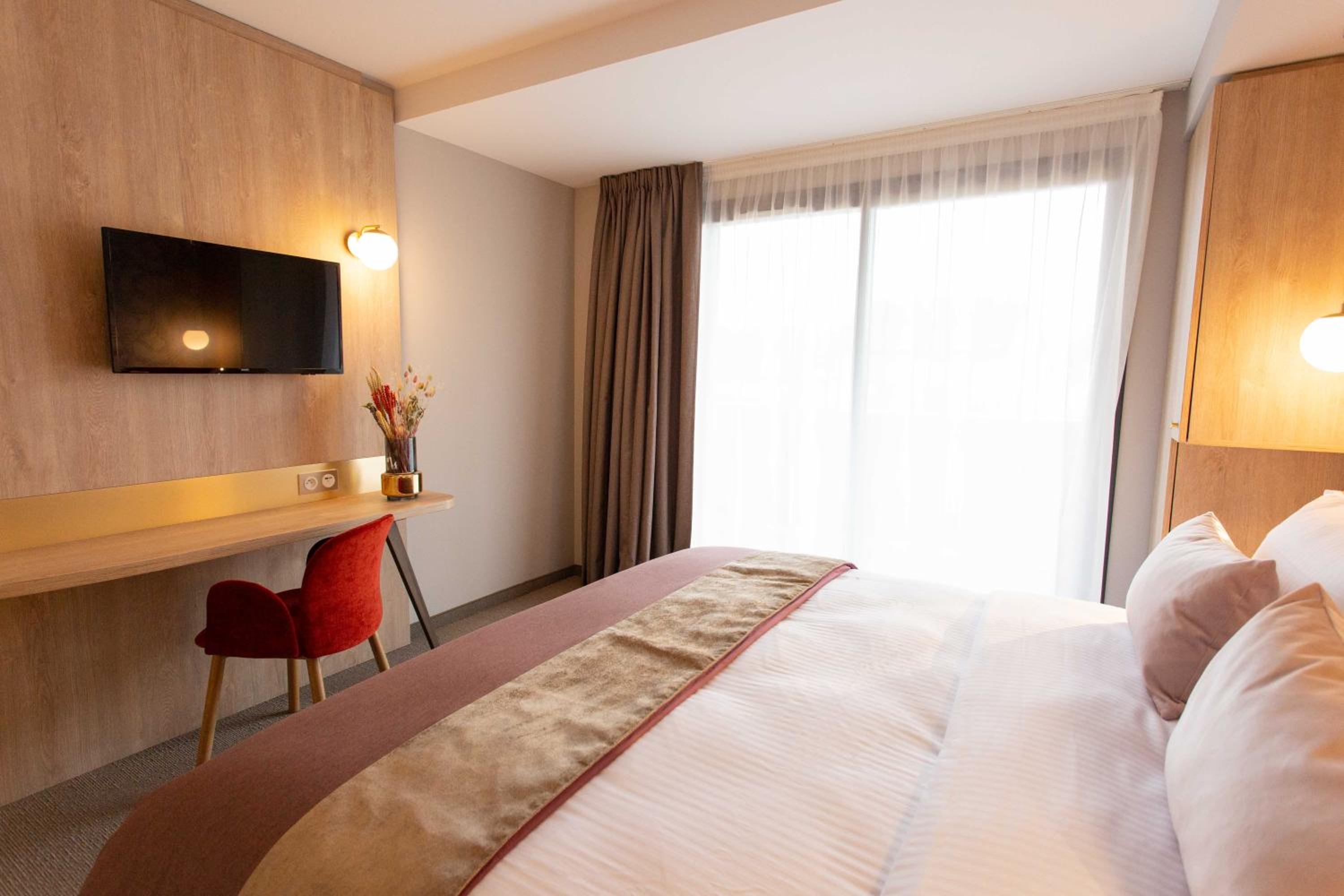Deluxe Double Room photo 3