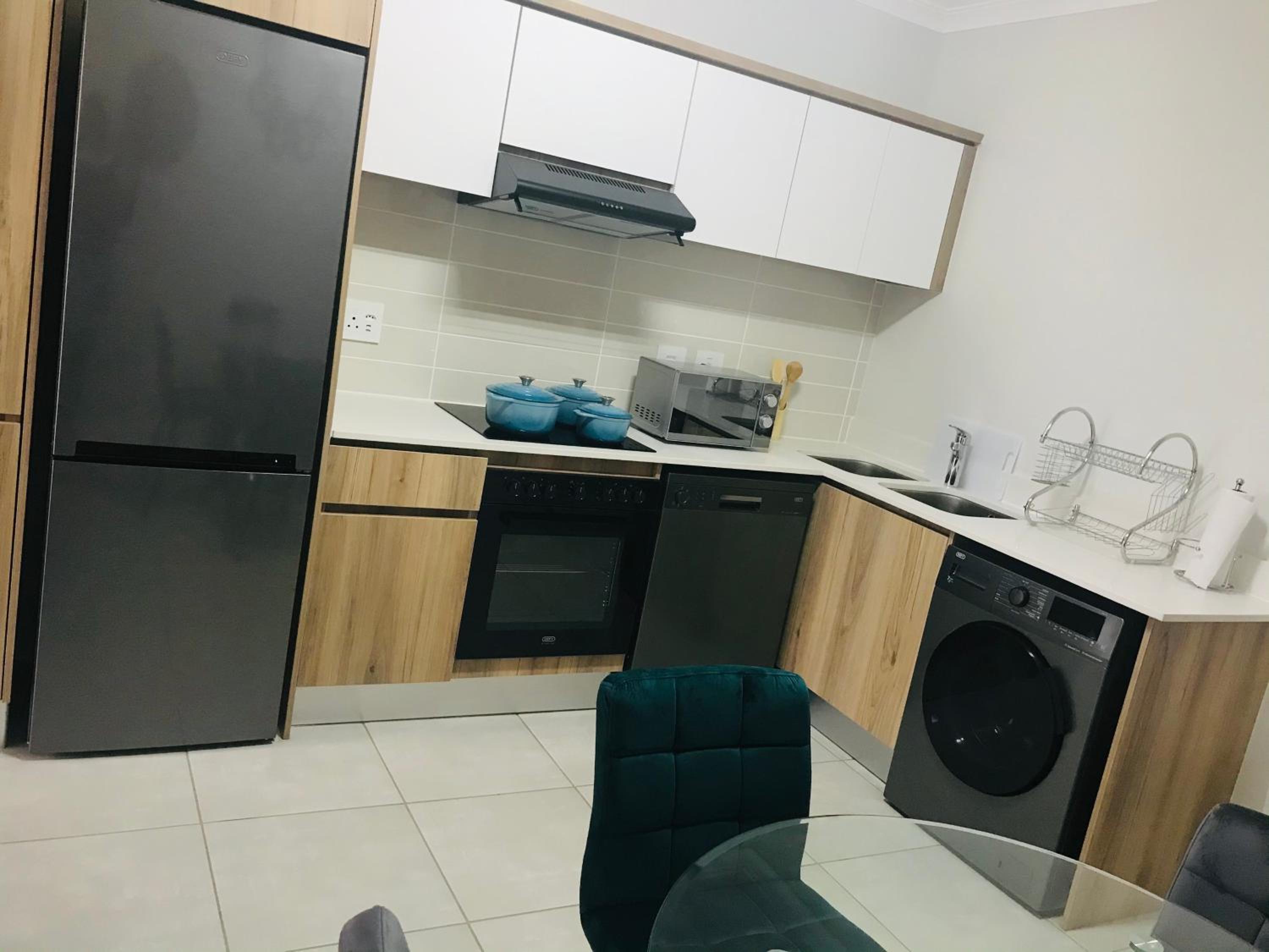 Two-Bedroom Apartment - Photo 15