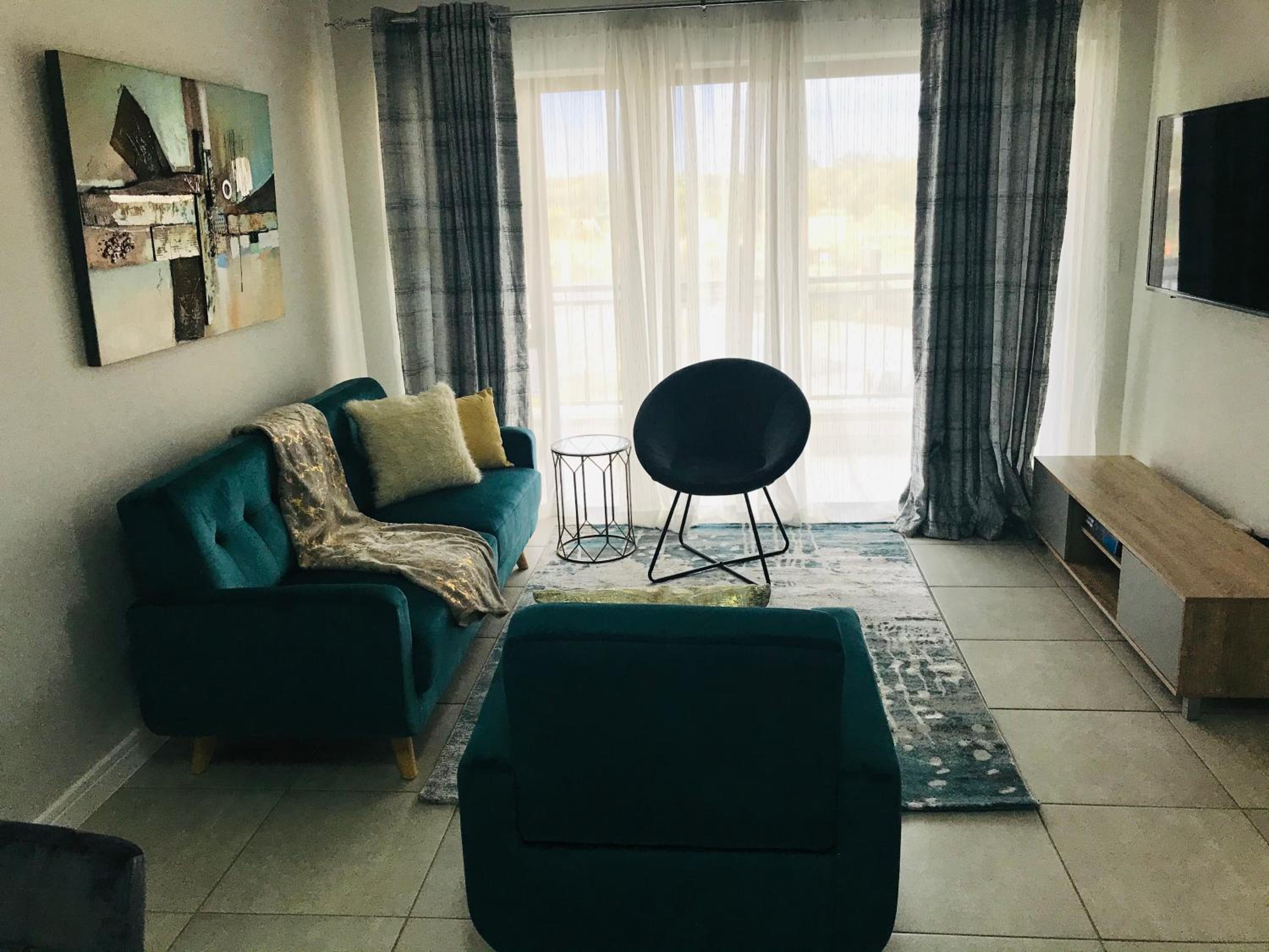 Two-Bedroom Apartment - Photo 3