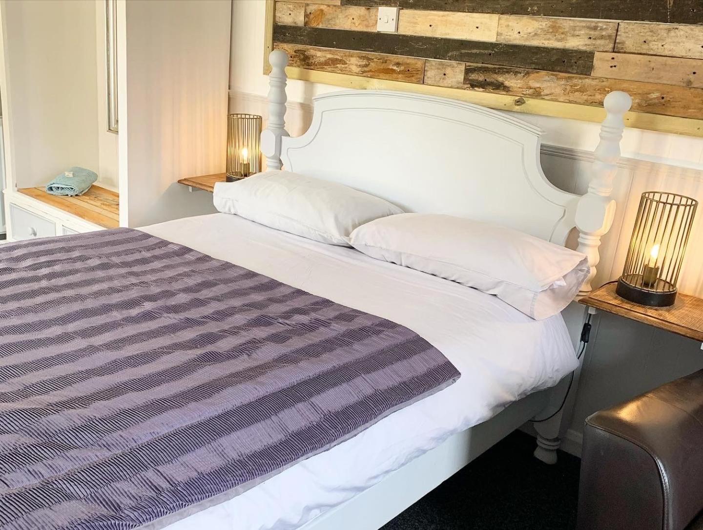 Double Room with Private Bathroom - Photo 5