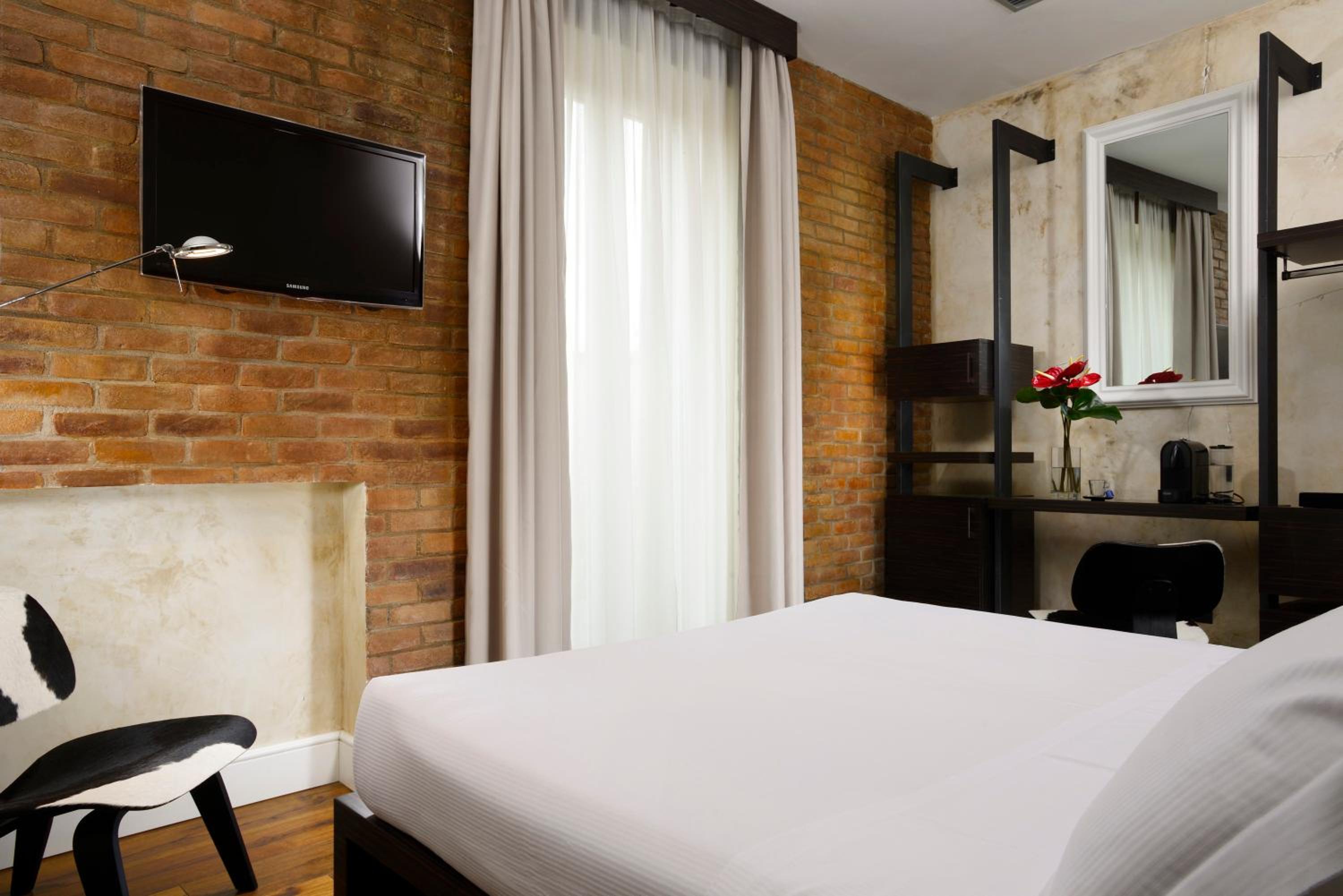 Deluxe Double Room with Spa Bath  photo 1