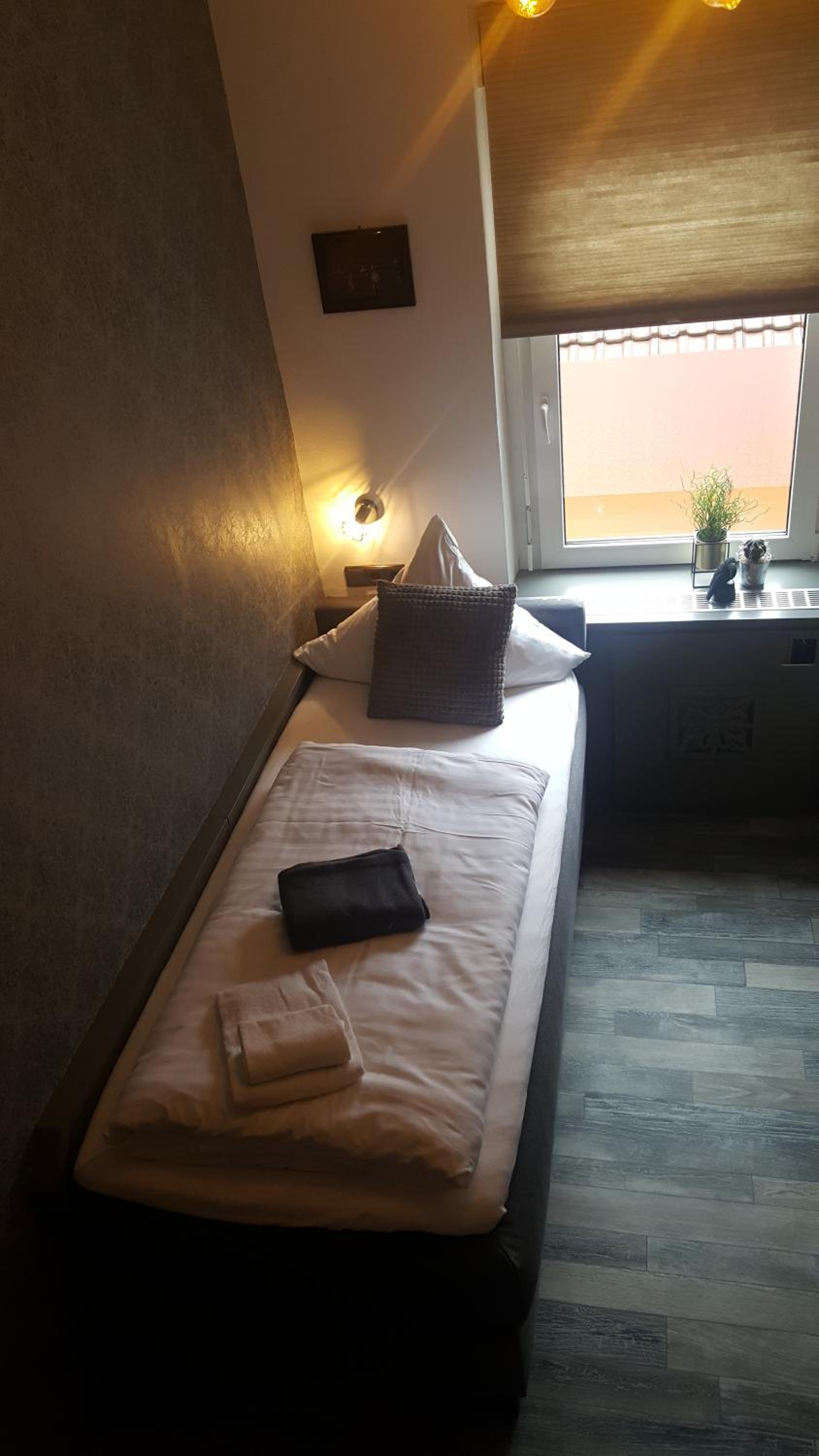 Single Room photo 1
